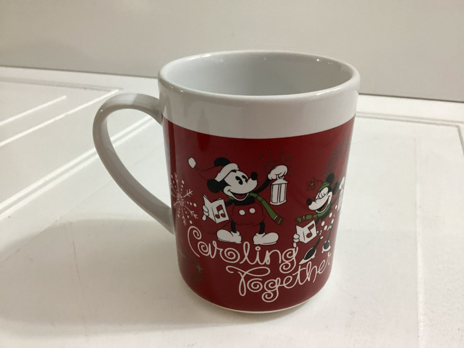Zak Disney Mickey And Minnie Mouse Christmas Theme Mug