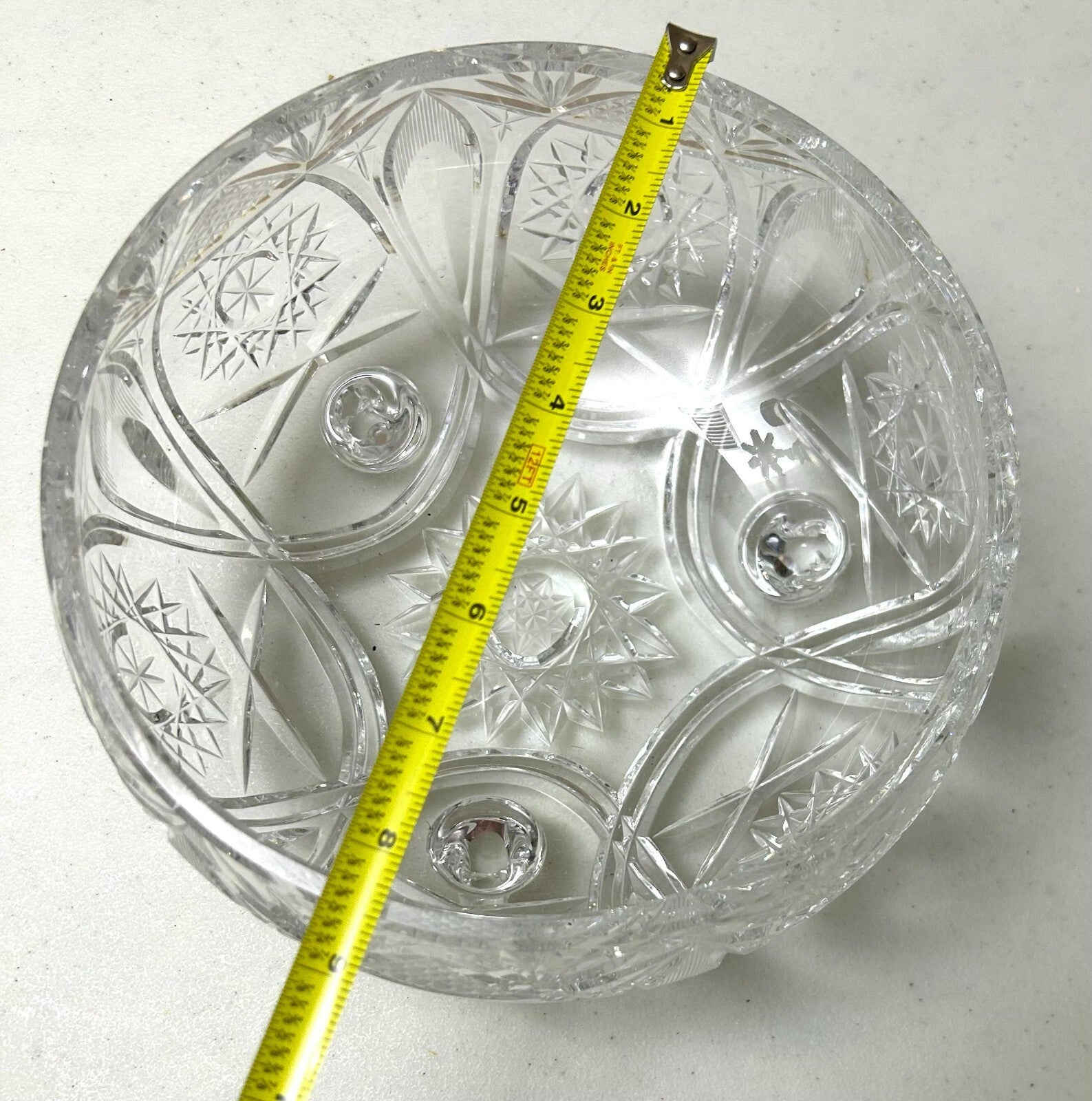 Vintage 3 Footed 8” Pinwheel Pattern Crystal Serving Bowl