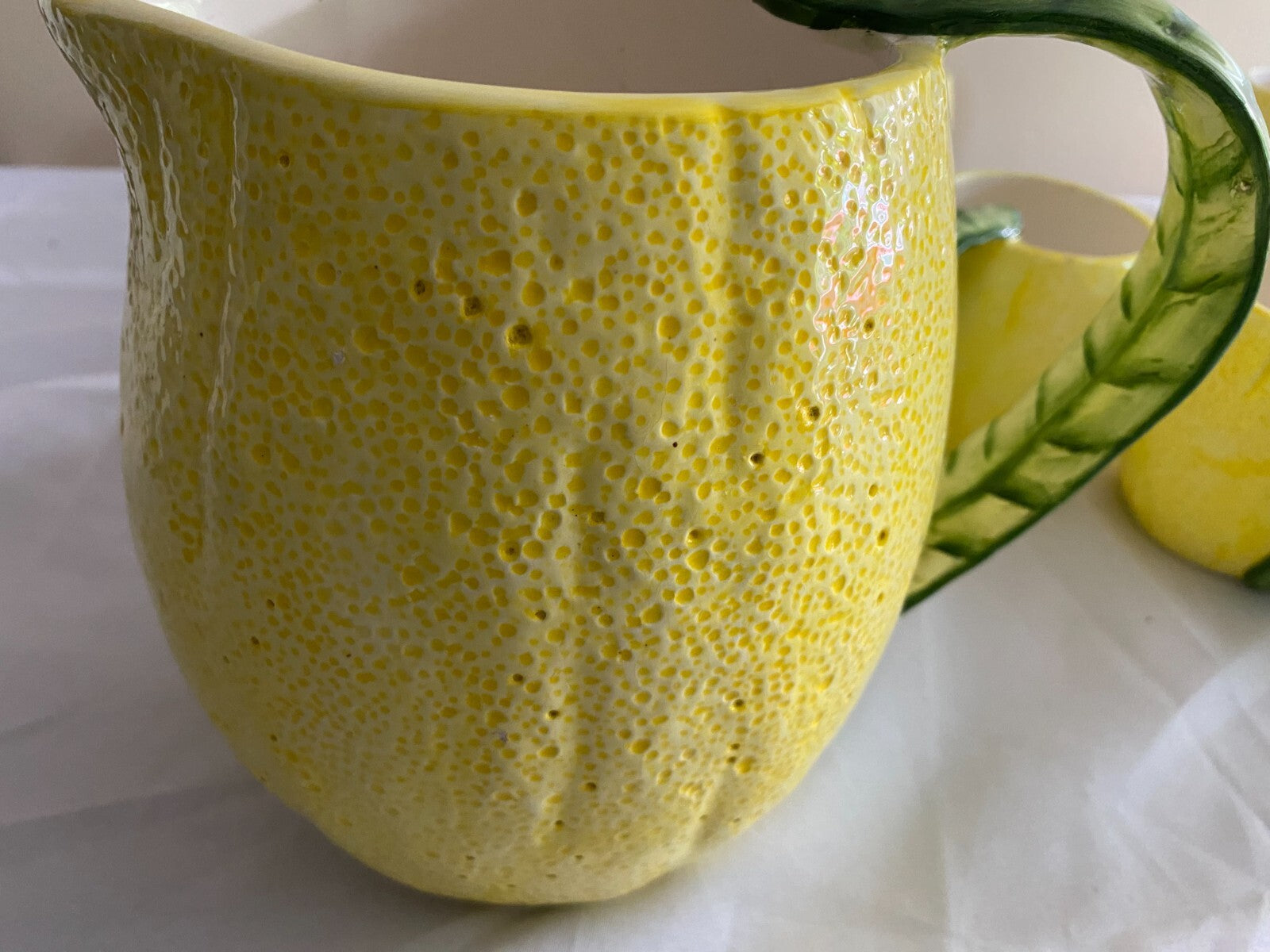 Ron Gordon Designs Lot Of 9 Yellow With Green Lemonade Theme Mugs With Pitcher