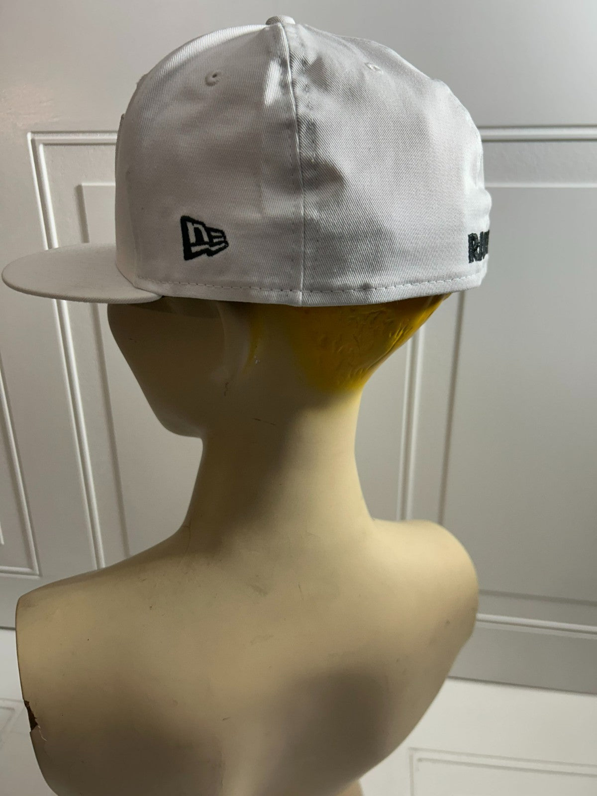 New Era Las Vegas Raiders NFL Football Team Cap - Black White Size 7.5