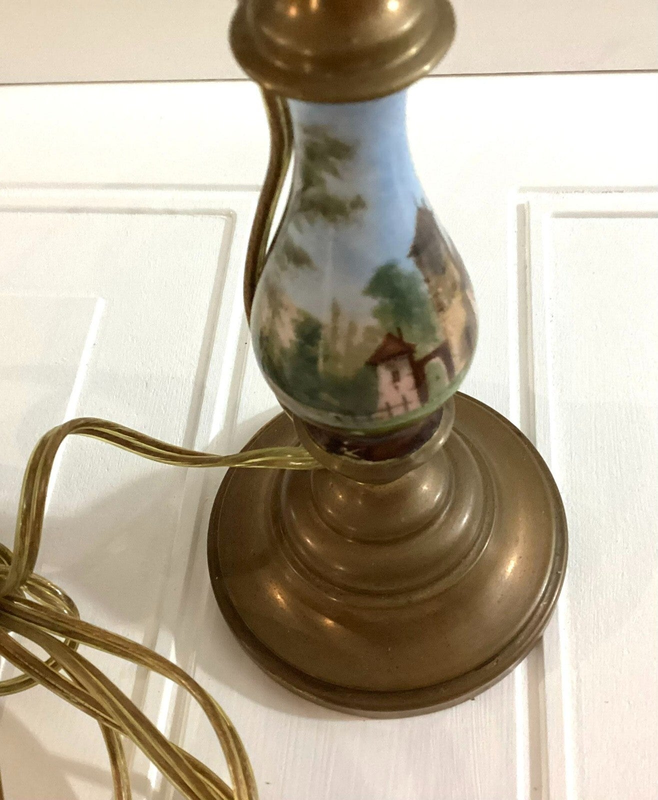 Vintage Set Of 2 Hand Painted, Brass Leg Elect Table Lamps