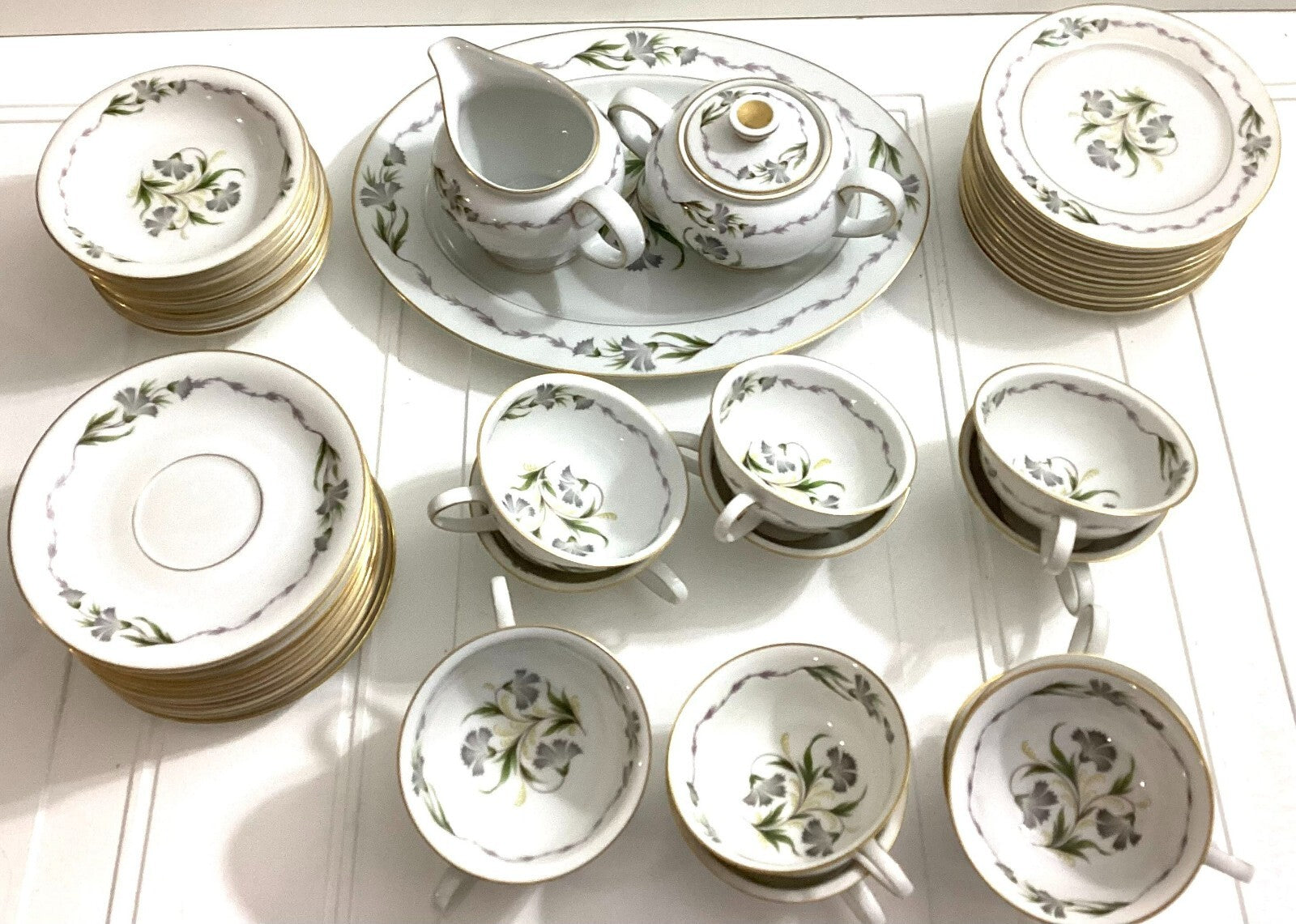 Vintage 93 Pcs Rosenthal Fantasia Fine China Dinner Set