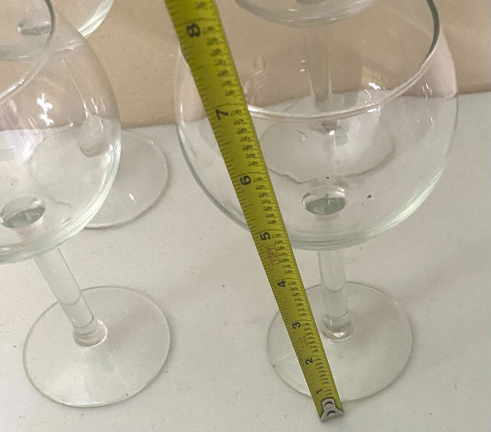 Lot Of 4 Wine Glasses 7 x 5 Inches