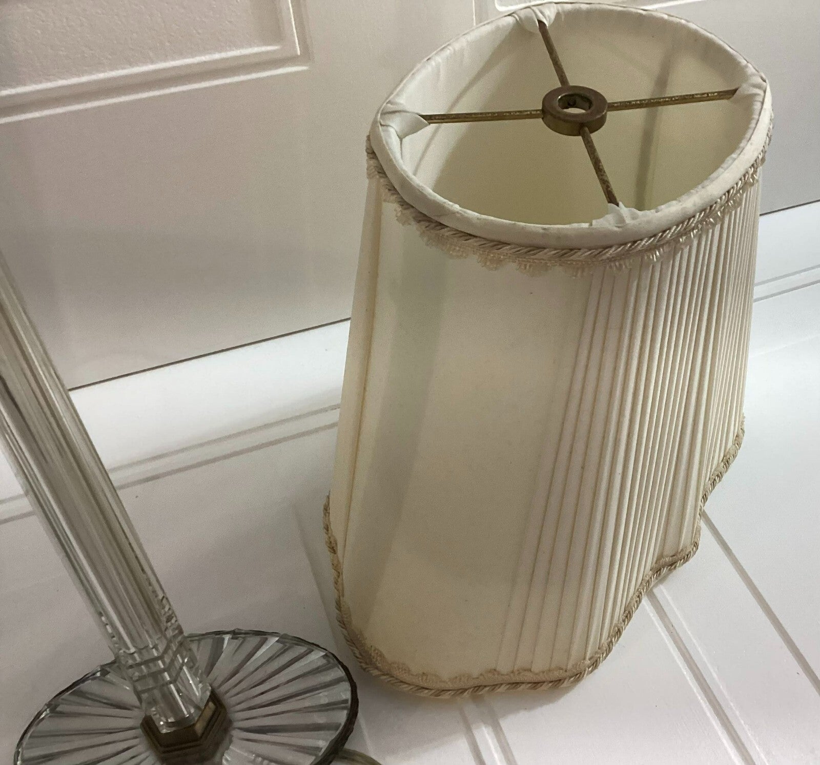 Set Of 2 Vintage Electric Powered 23 Inch Glass Stem Table Lamp With Shade