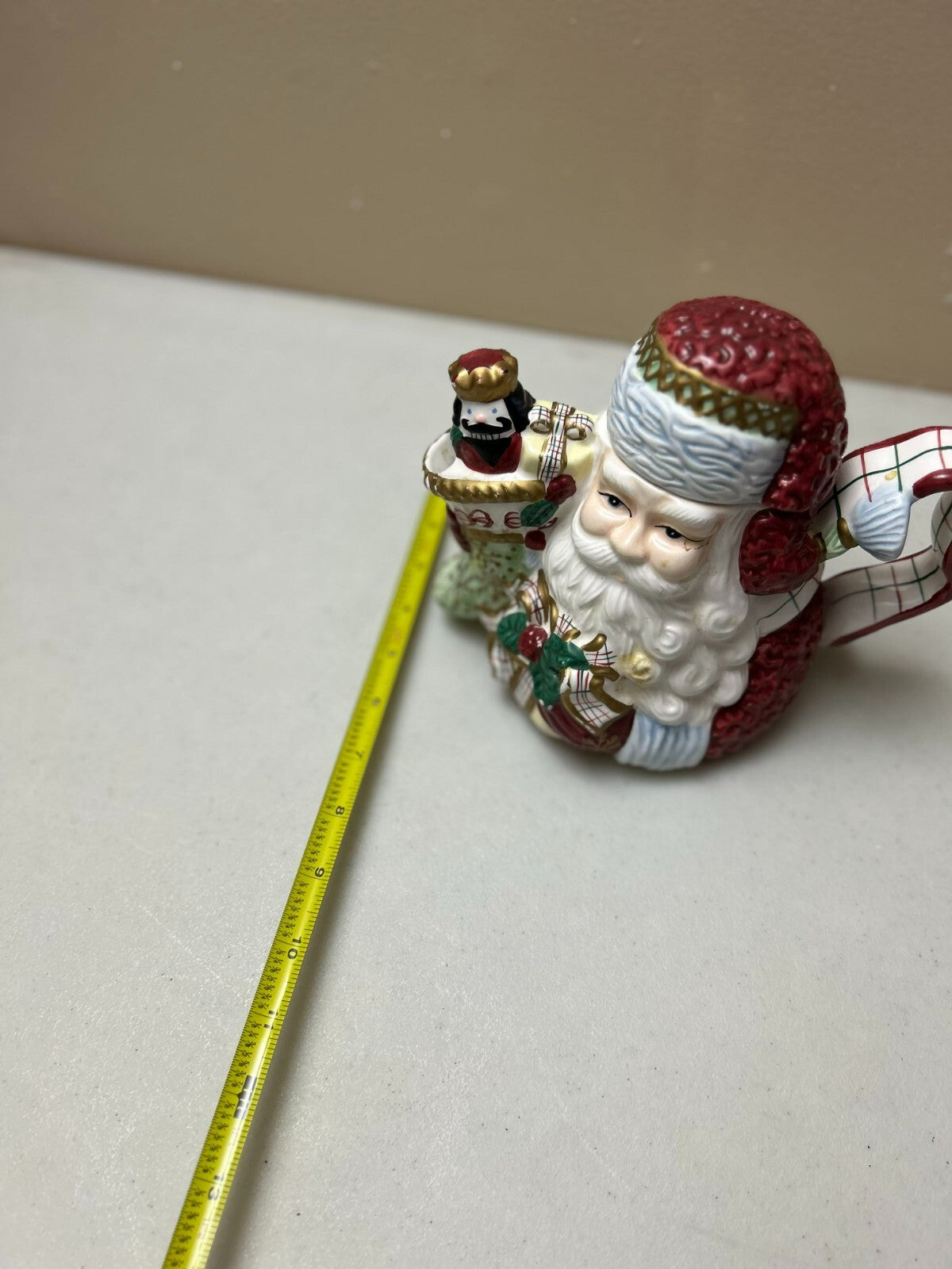 Holiday Christmas Theme Santa Clause Head Figure Small Tea Pot With Lid