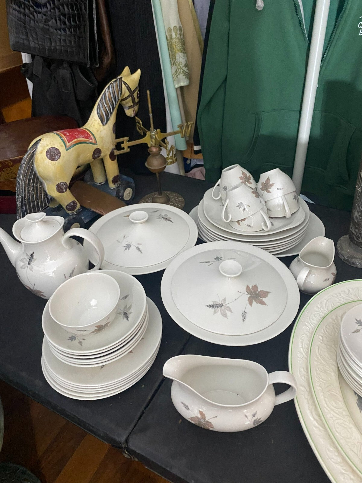 Dinner Set Royal Daulton Tumbling Leaves Fine China