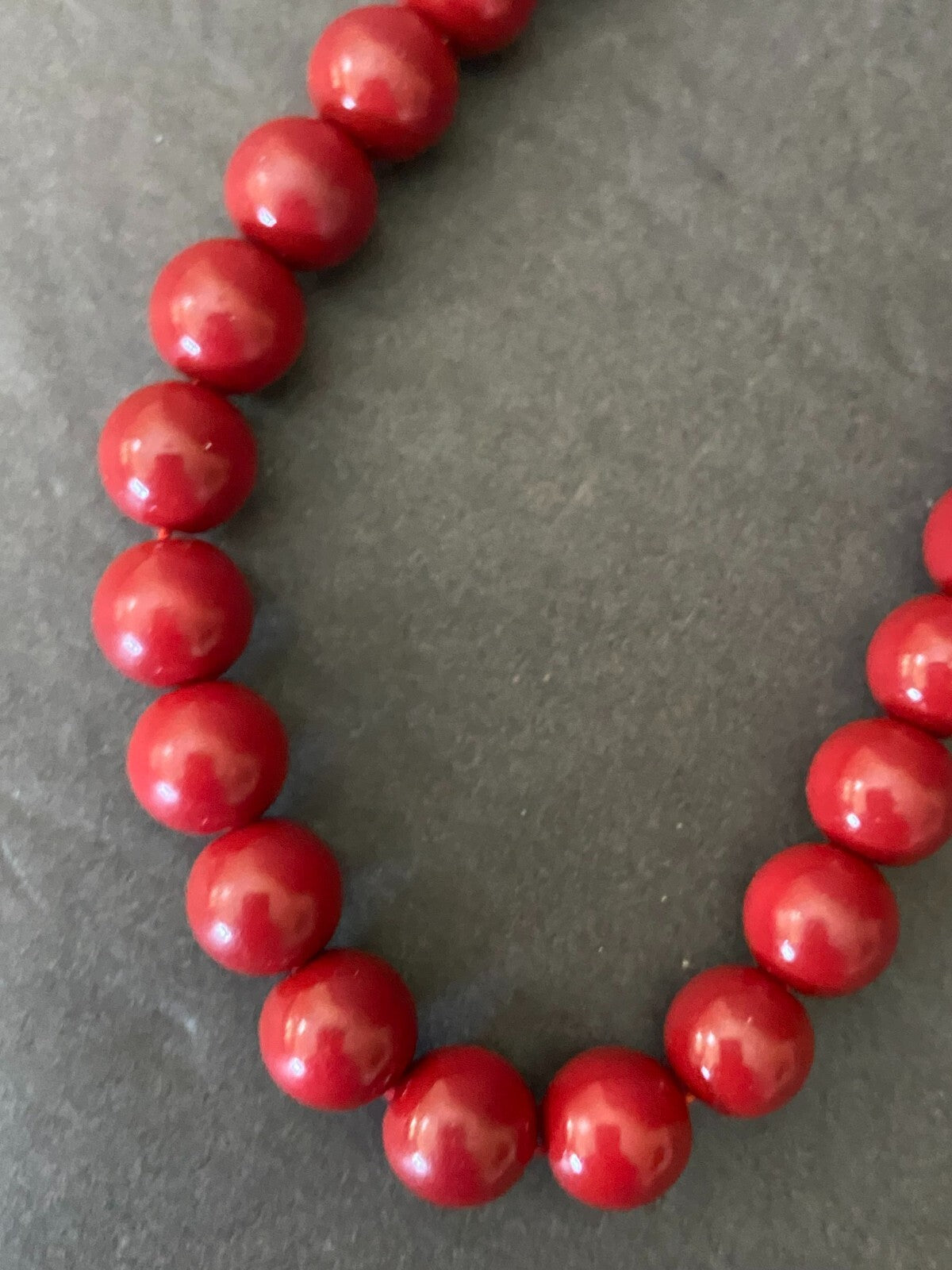 Vintage 9 Inches Solid Red Chunky Round Shaped Beaded Necklace