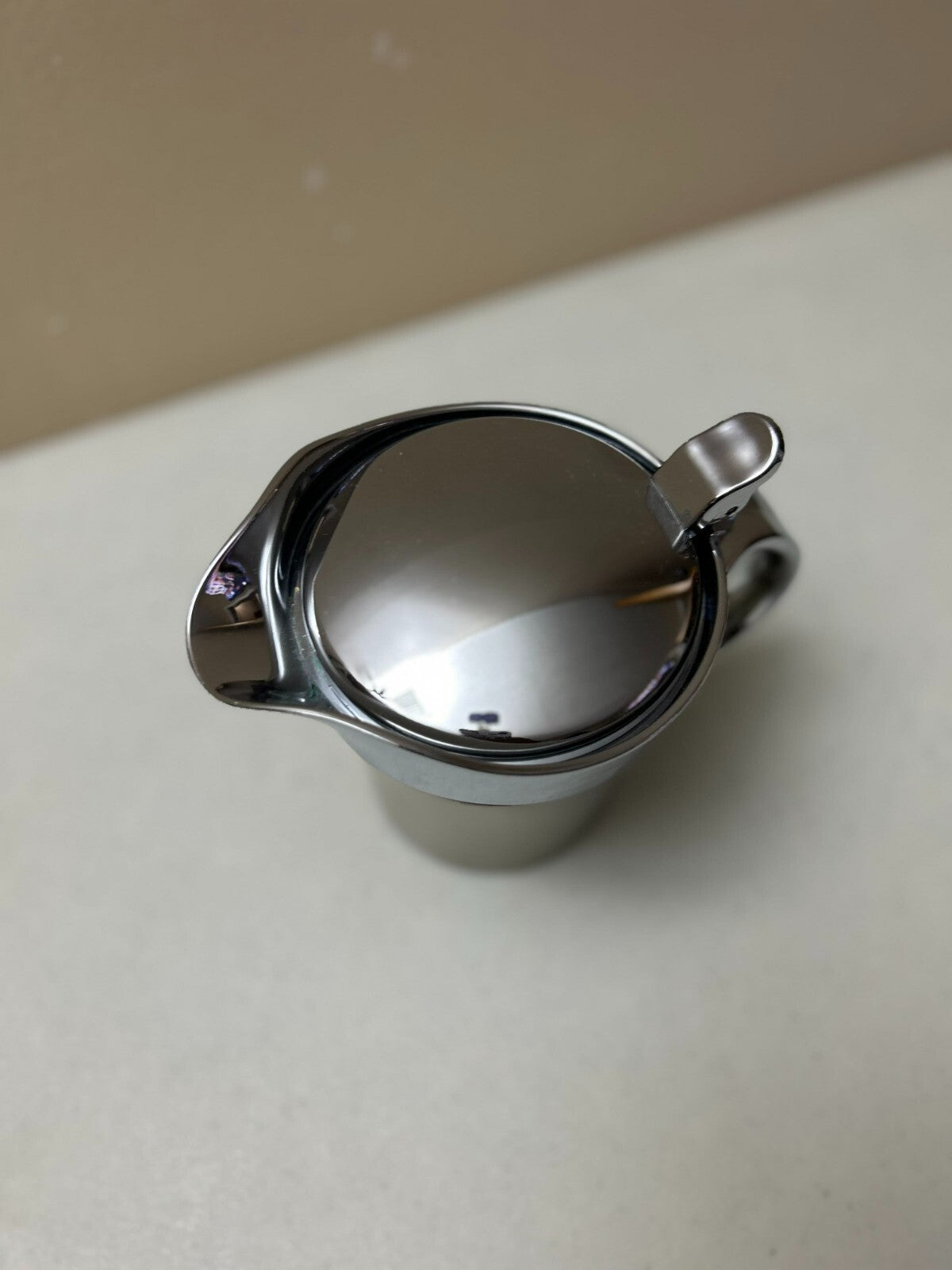 Double Insulated With Hinged Lid Gravy Boat