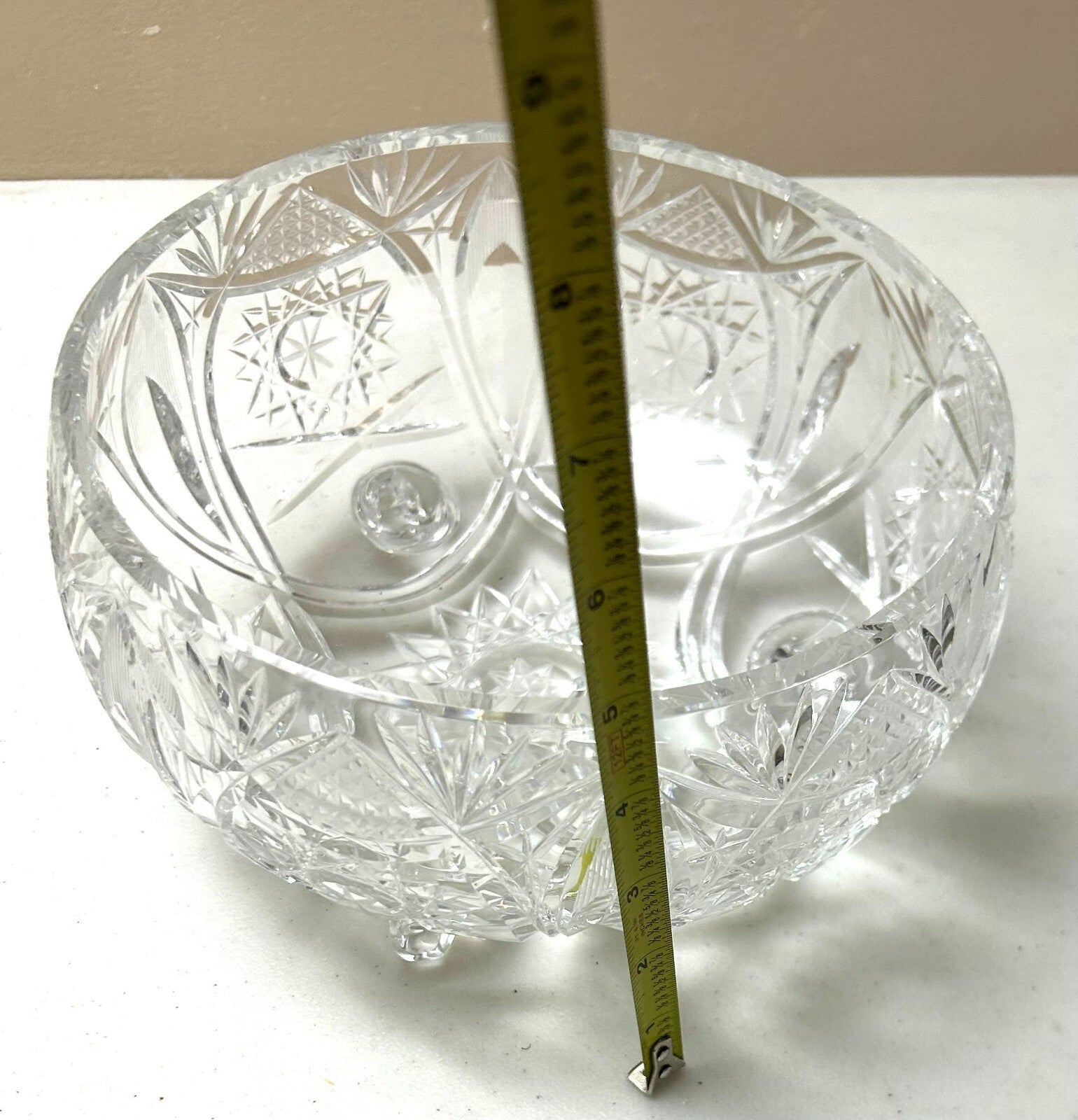 Vintage 3 Footed 8” Pinwheel Pattern Crystal Serving Bowl