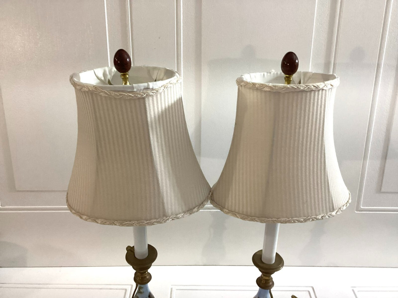 Vintage Set Of 2 Hand Painted, Brass Leg Elect Table Lamps
