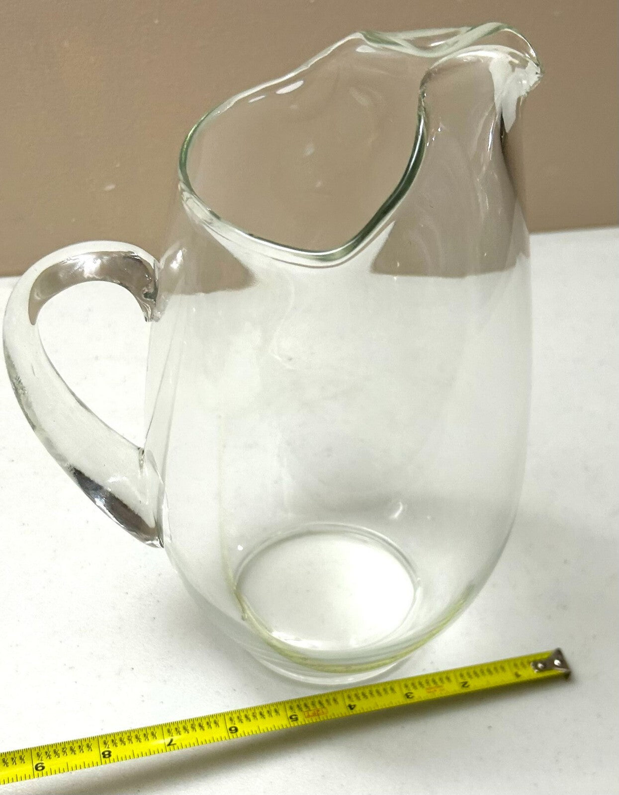 Vintage Libbey 10” Crystal Glass Sangria pitcher Ice Guard Mouth 2.5 Quarts