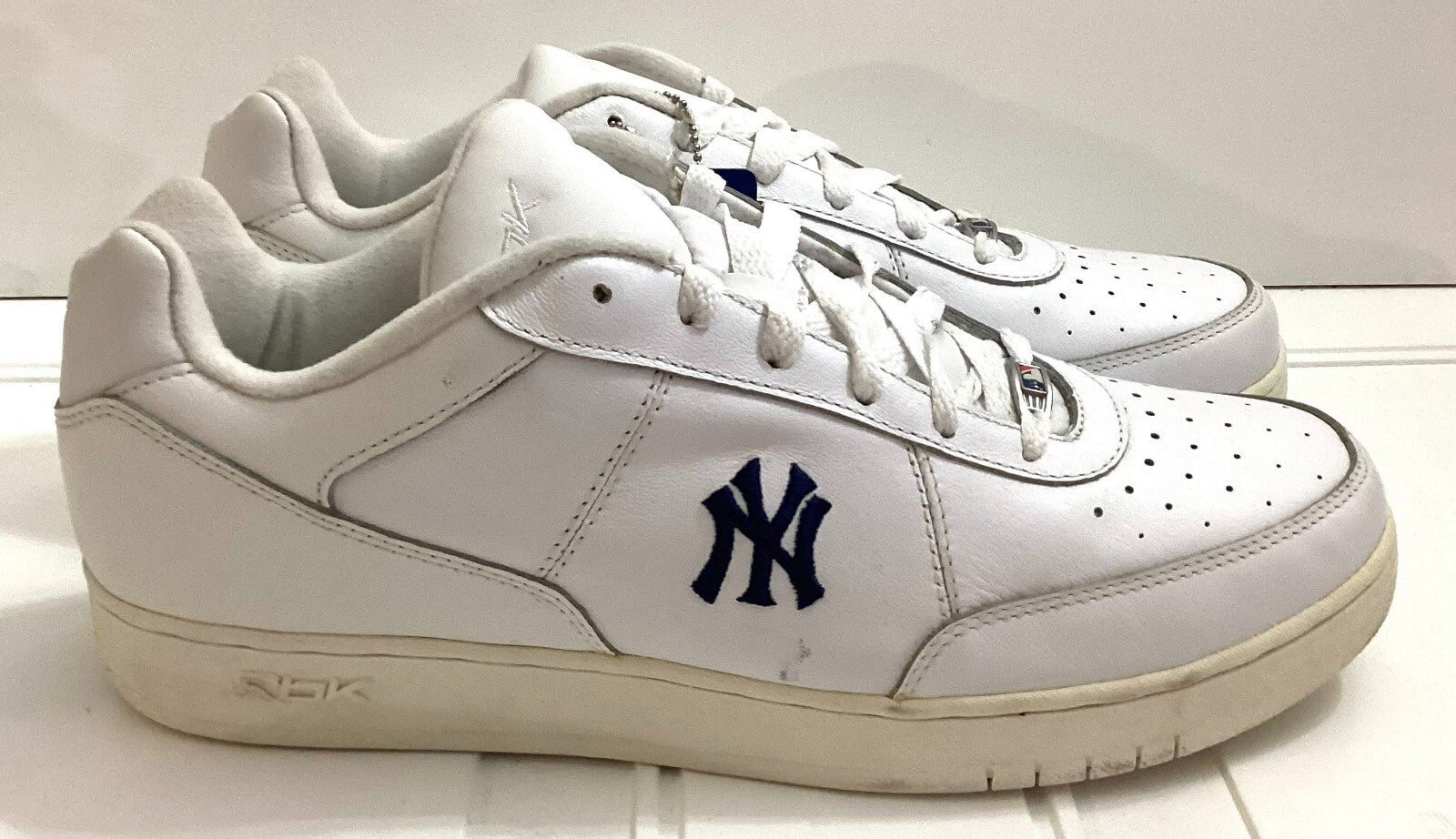 Reeboks Men's Authentic Collection Sneakers New York Yankees Sneakers Size 15