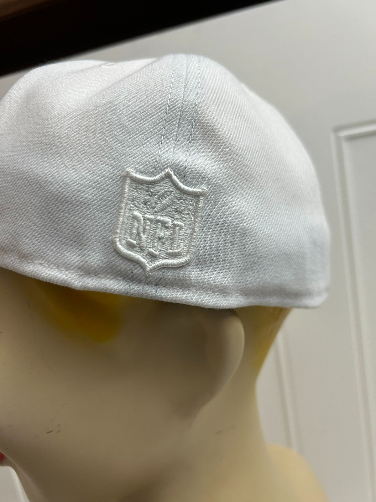 New Era NFL Las Vegas Raiders Football Team Cap Size 7.5(59.6 cm) - Pure White