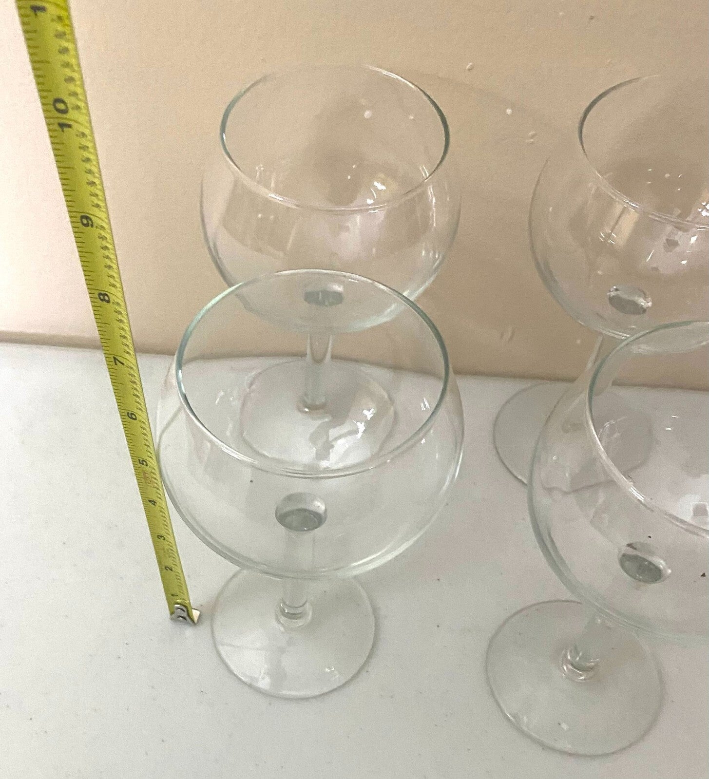 Lot Of 4 Wine Glasses 7 x 5 Inches