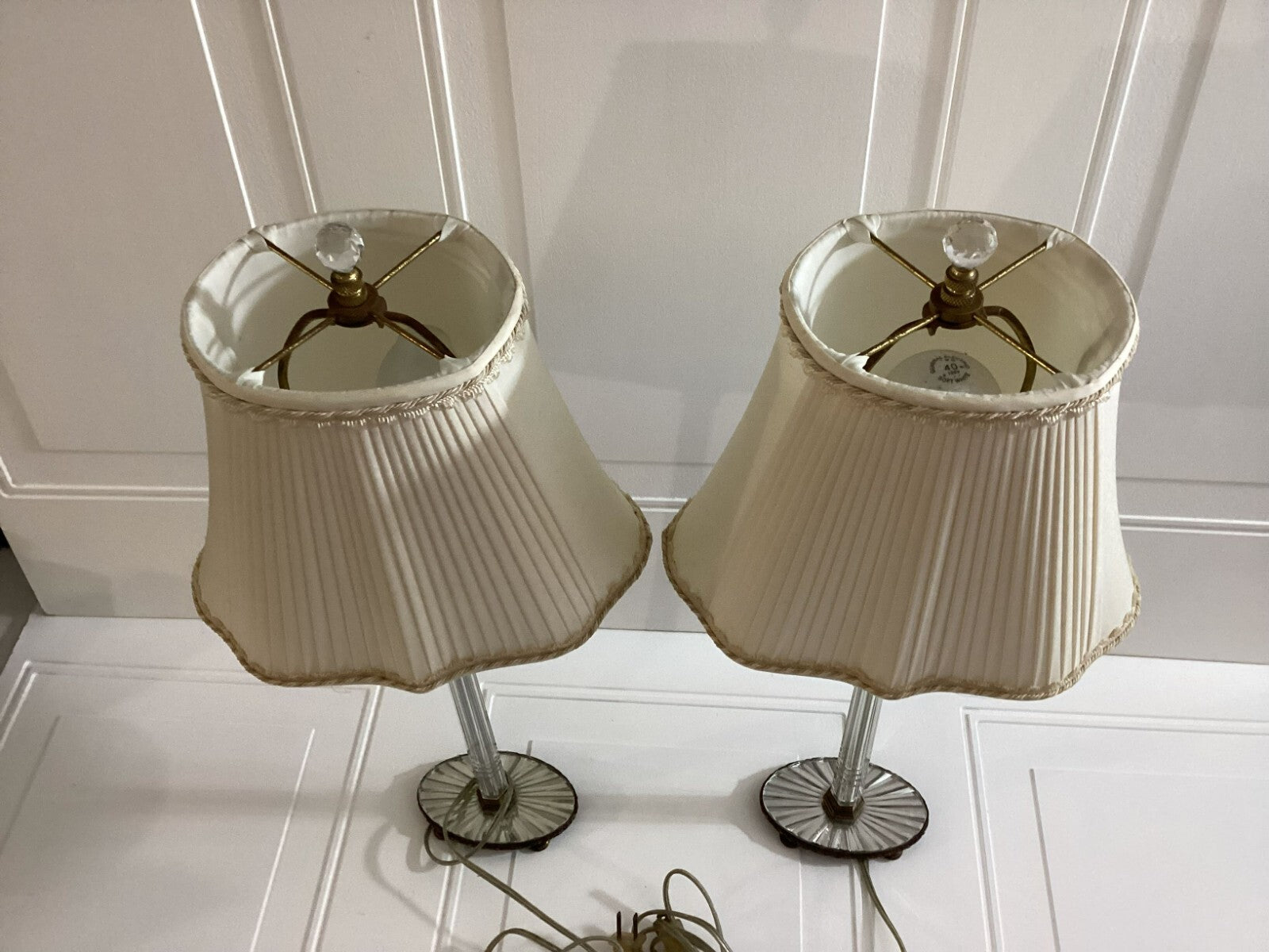 Set Of 2 Vintage Electric Powered 23 Inch Glass Stem Table Lamp With Shade