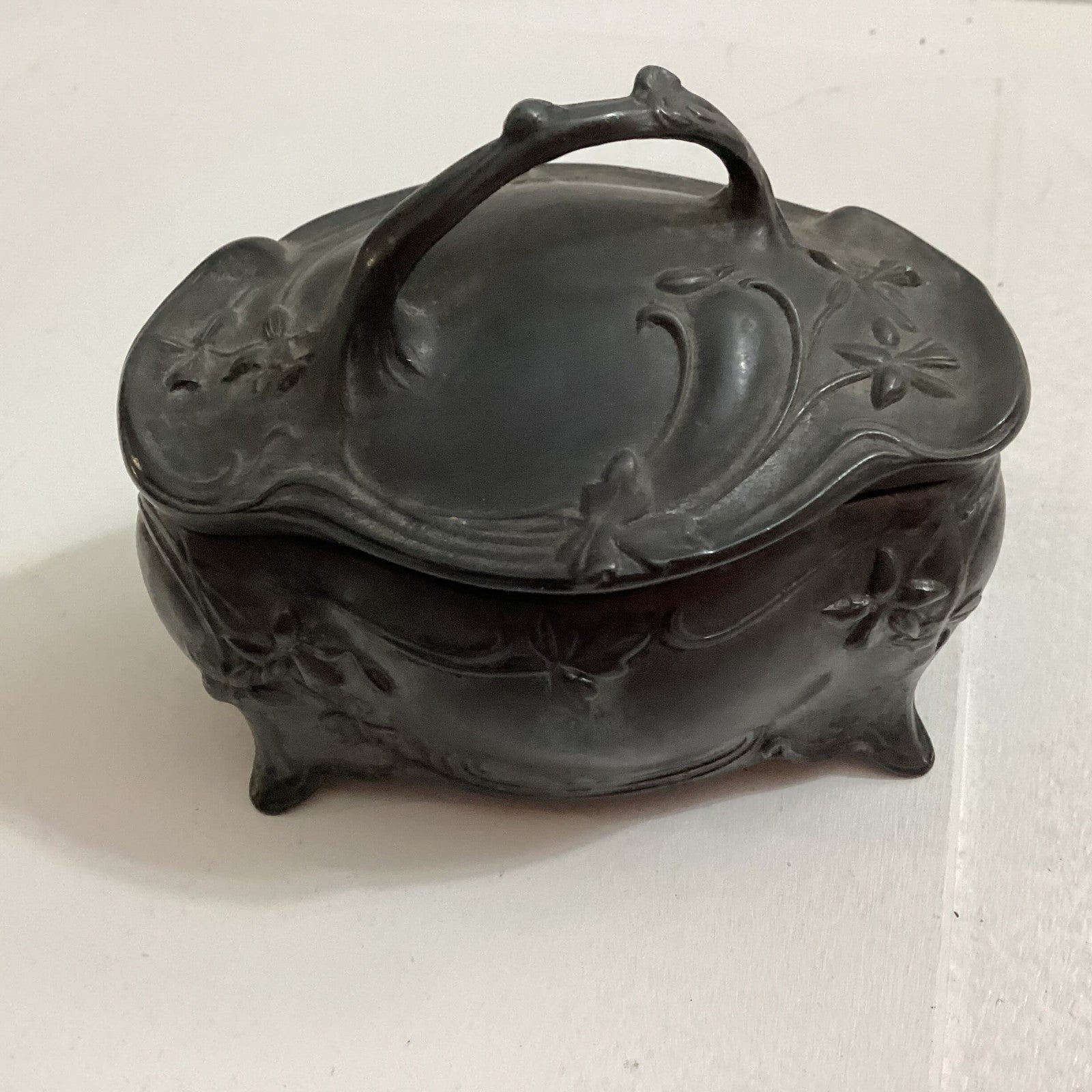 Antique Jennings Brothers Art Nouveau Jewelry Casket Or Trinket Box.