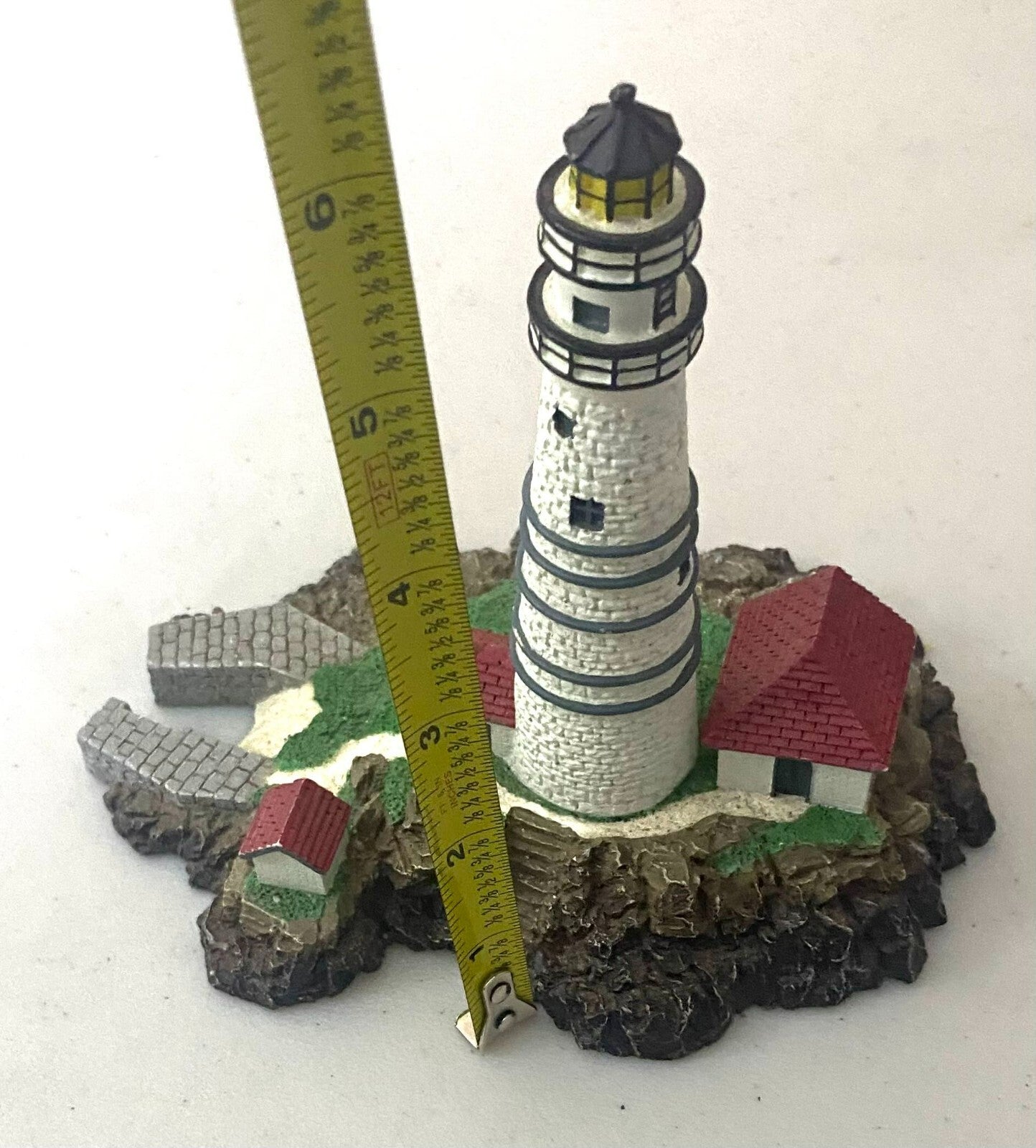 Vintage 1992 The Danbury Mint Boston Lighthouse Sculpture