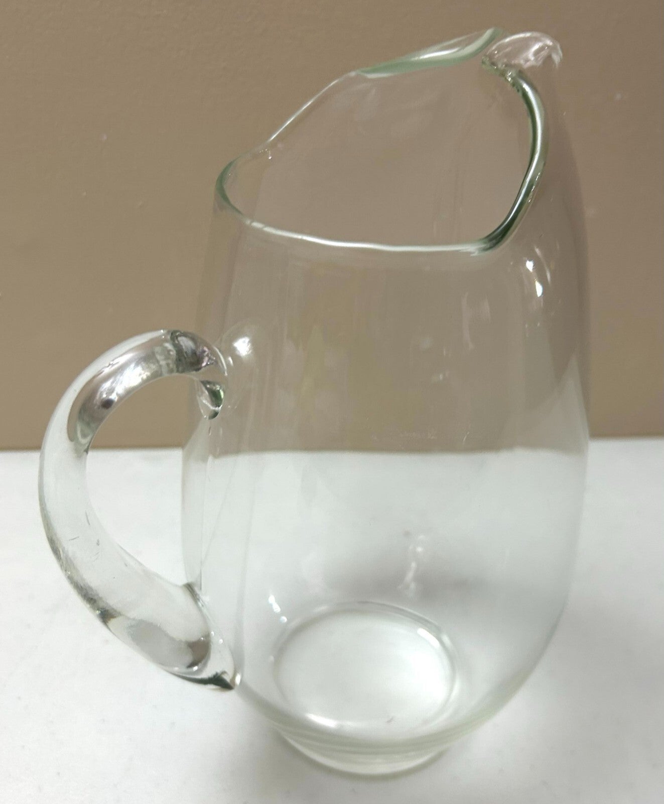 Vintage Libbey 10” Crystal Glass Sangria pitcher Ice Guard Mouth 2.5 Quarts