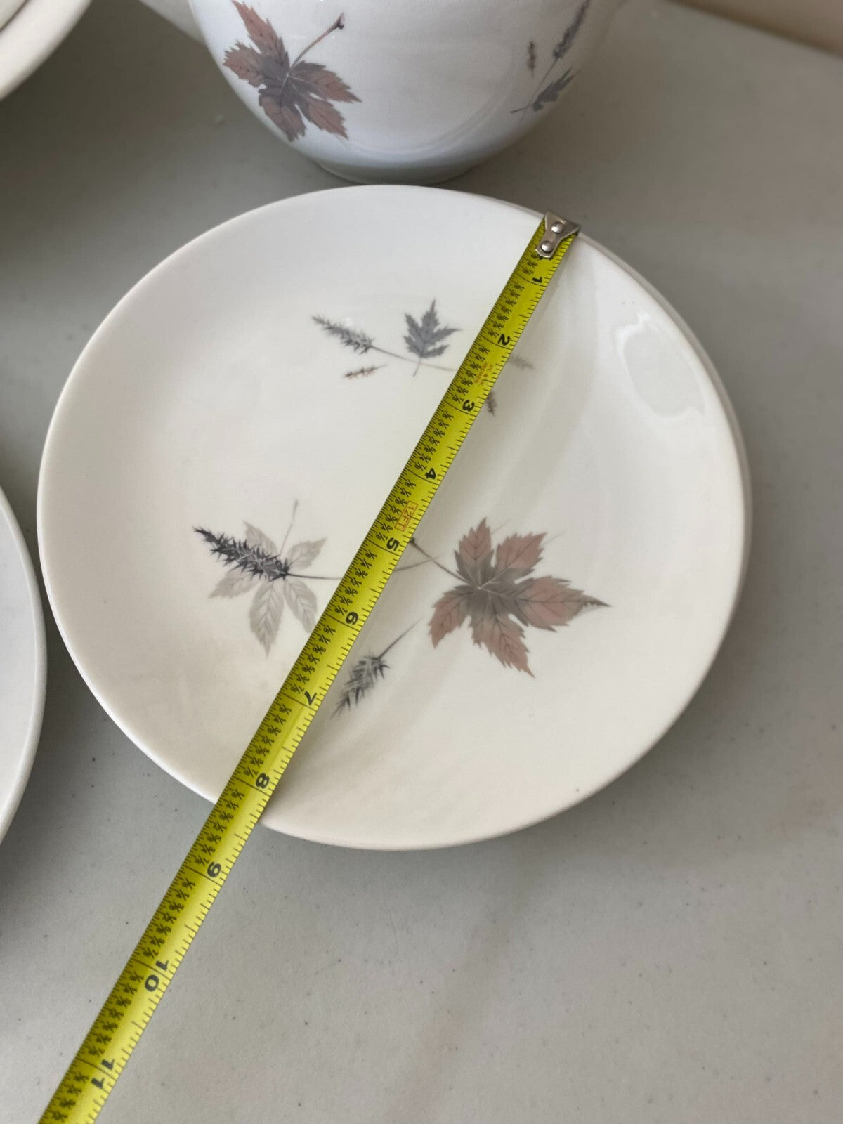 Dinner Set Royal Daulton Tumbling Leaves Fine China