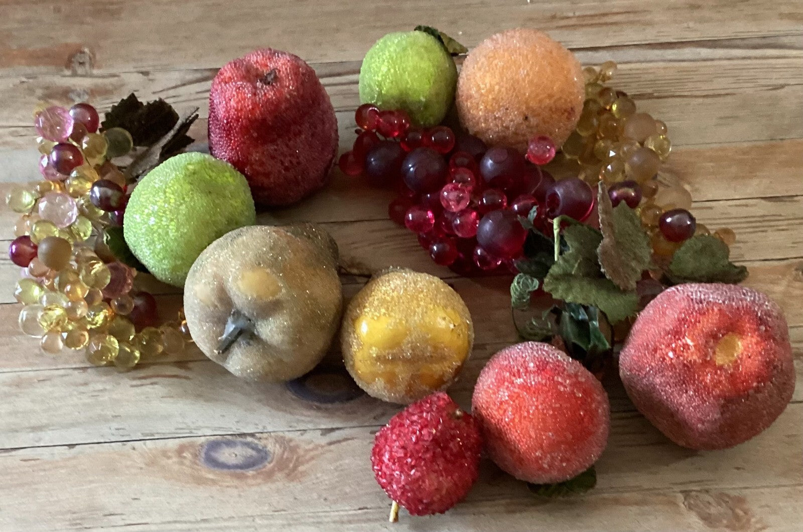 Assorted Kitchen And Dining Table Decoration Centerpiece Frosted Fruits 12 Pcs