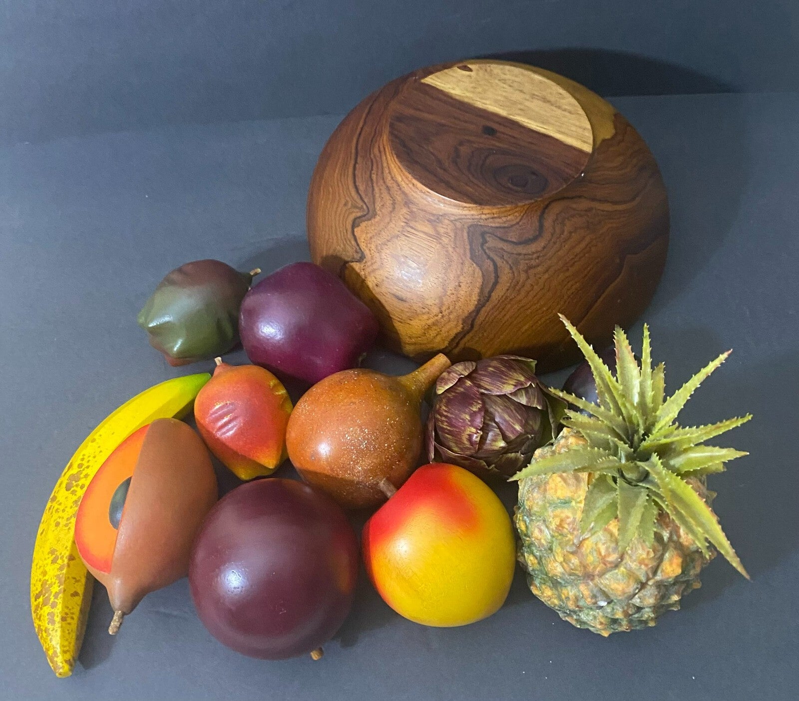 Decorative Wooden Bowl And 11 Pieces Various Fruits