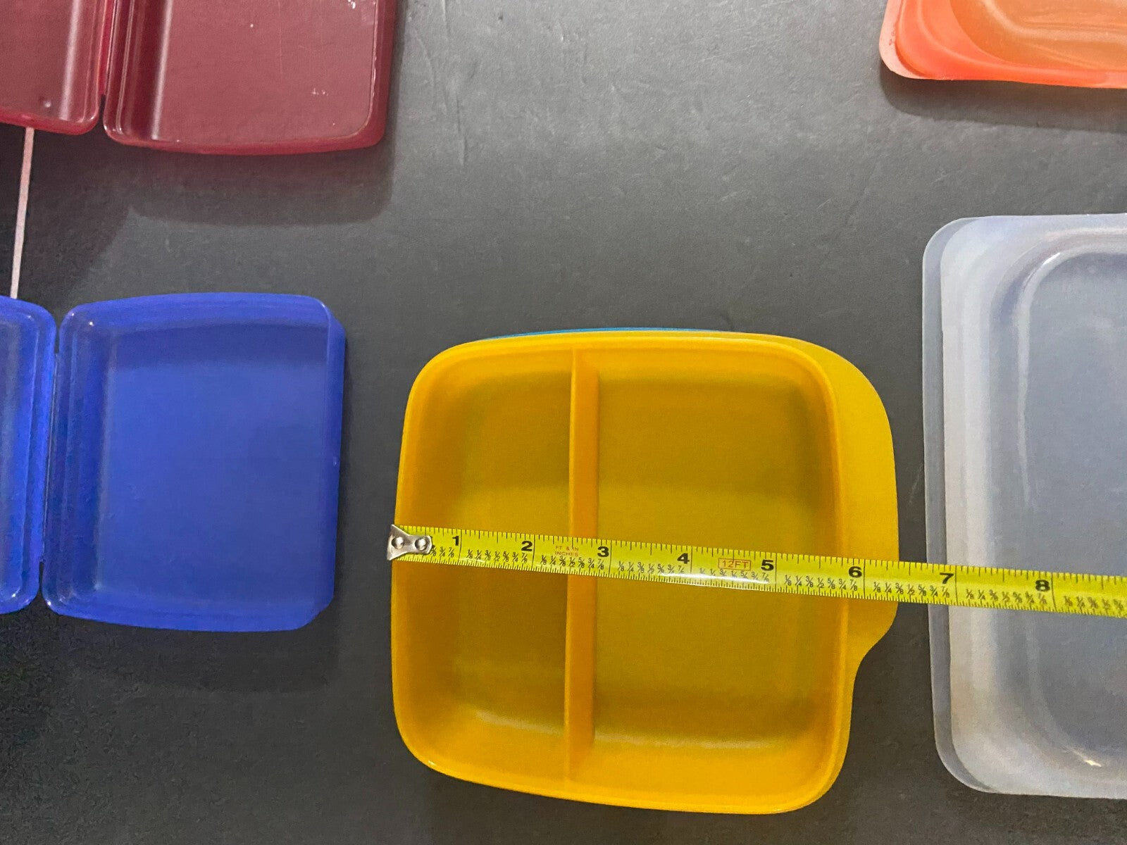Lot Of 7 Tupperware Plastic Lunch Container & 2 Enveloppe Ones