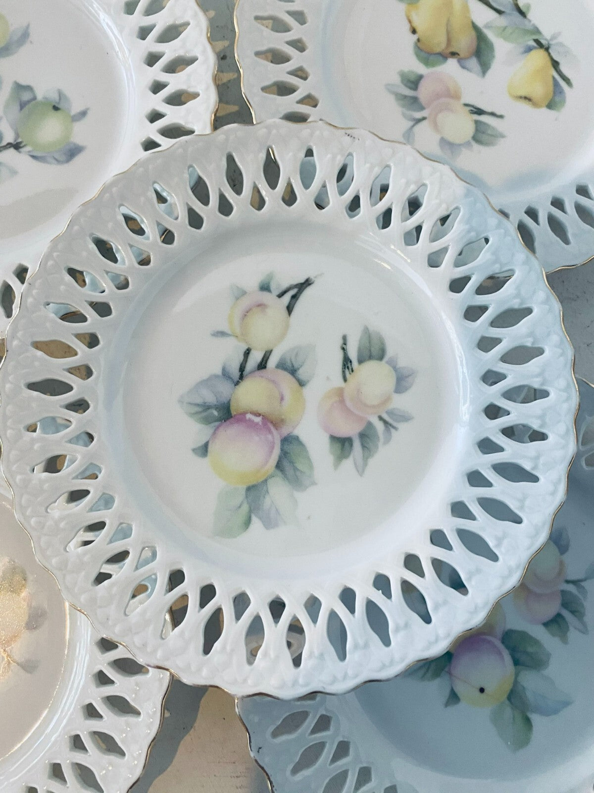 Lot Of 5 White Assorted Fruits Design Round Shaped Lattice Plates
