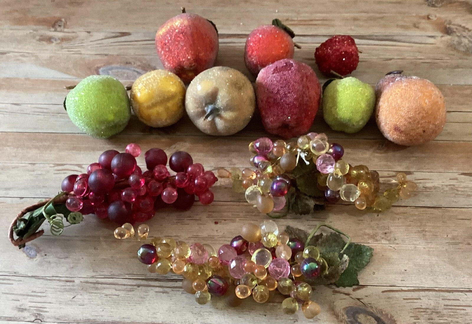 Assorted Kitchen And Dining Table Decoration Centerpiece Frosted Fruits 12 Pcs