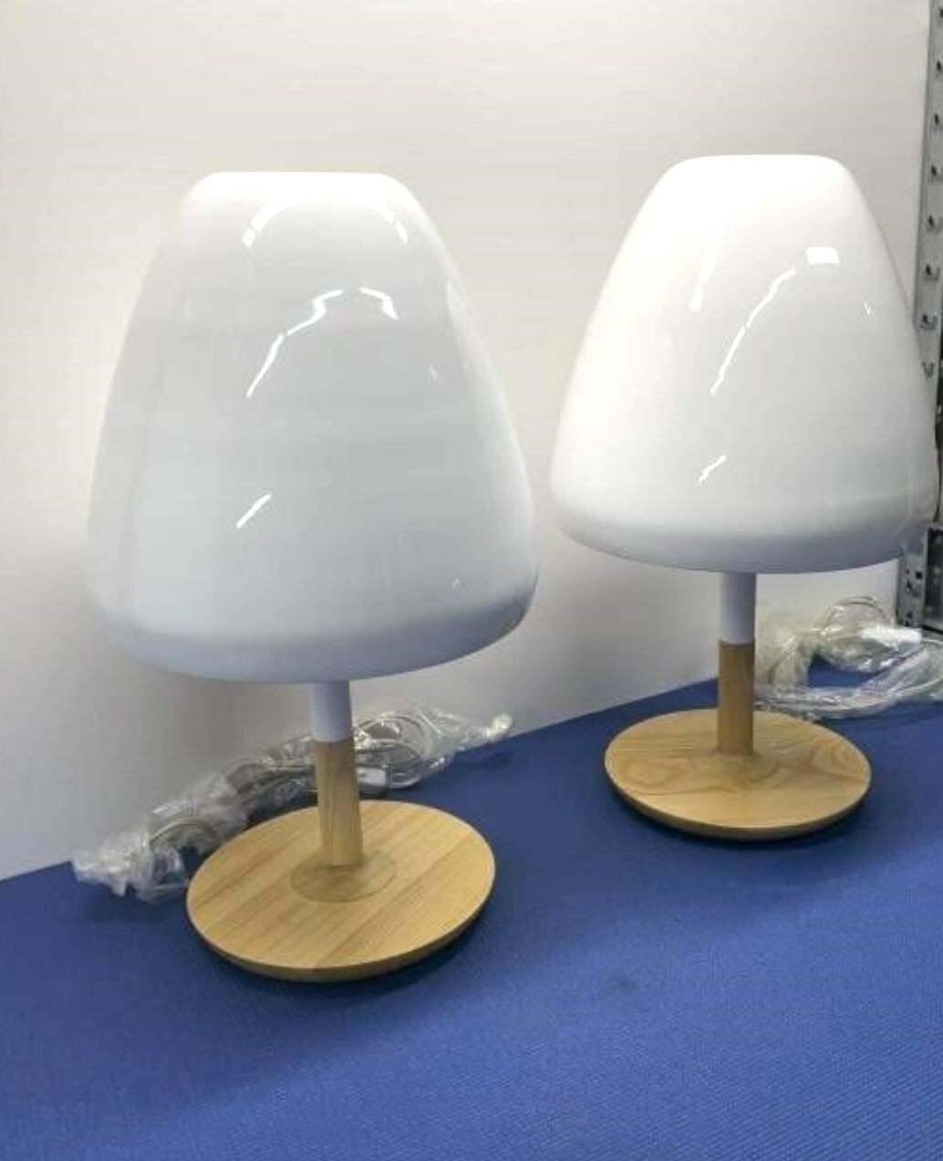 Lot Of 2 White Modern Alma Table Lamp The Aspen