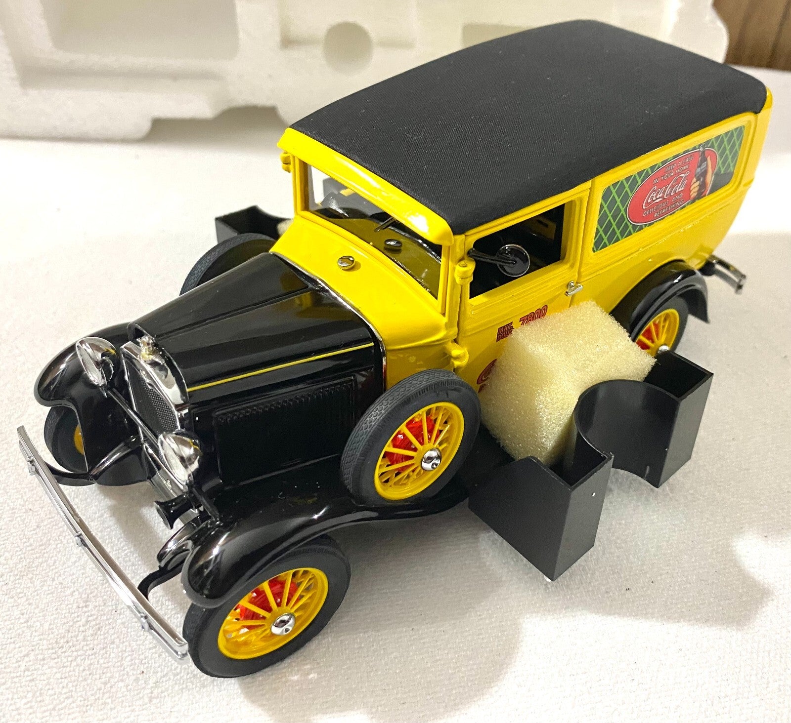Danbury Mint 1931 Ford Coca Cola New Boxed