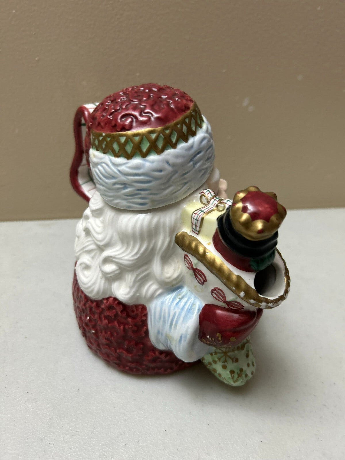 Holiday Christmas Theme Santa Clause Head Figure Small Tea Pot With Lid
