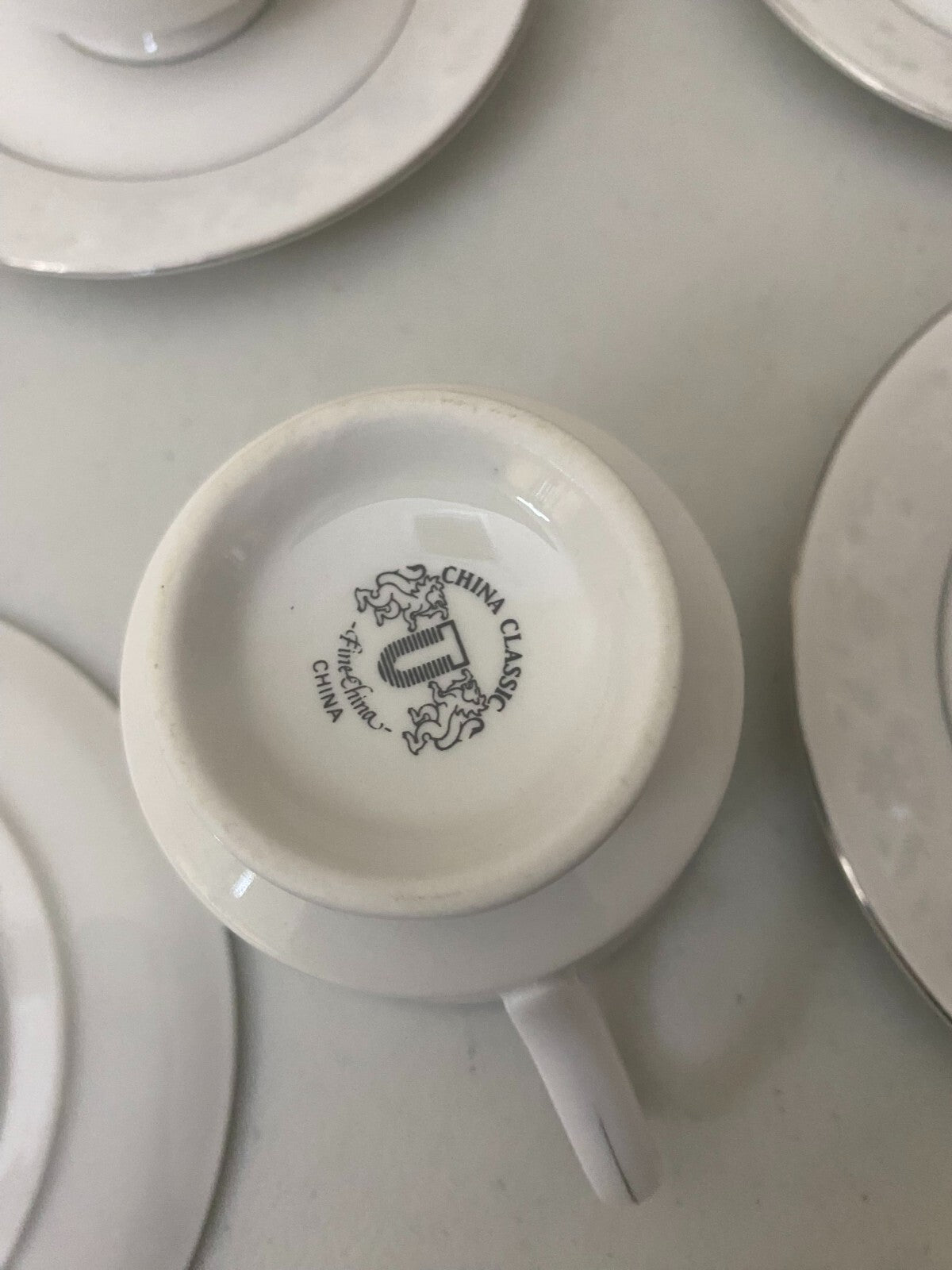 China Classic White With Floral Design Set Of 4 Fine China Cups And Saucers