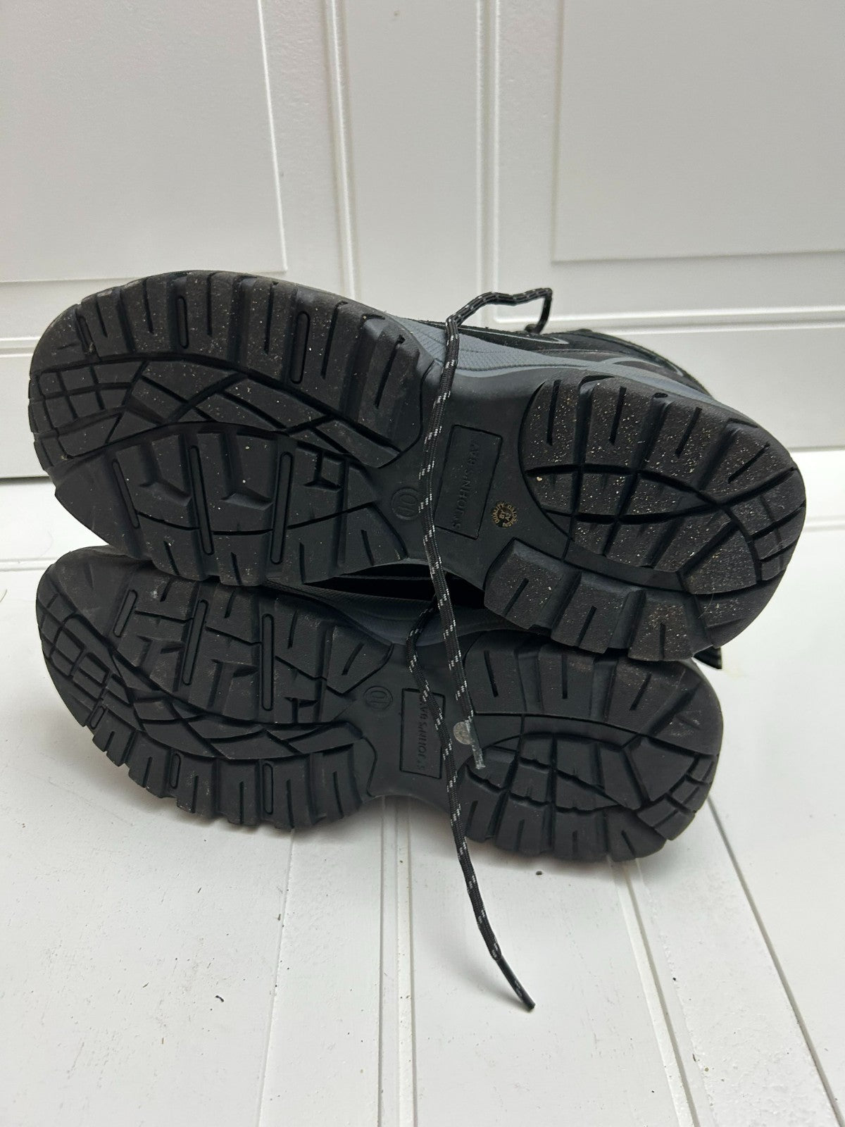 St. John's Bay Men's Black Lace Up Hiking Boots With Memory Foam Size 10