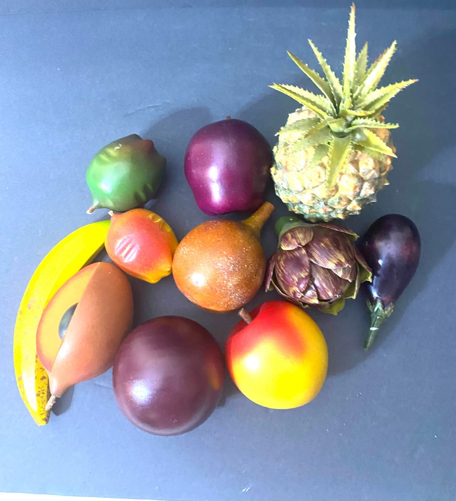 Decorative Wooden Bowl And 11 Pieces Various Fruits