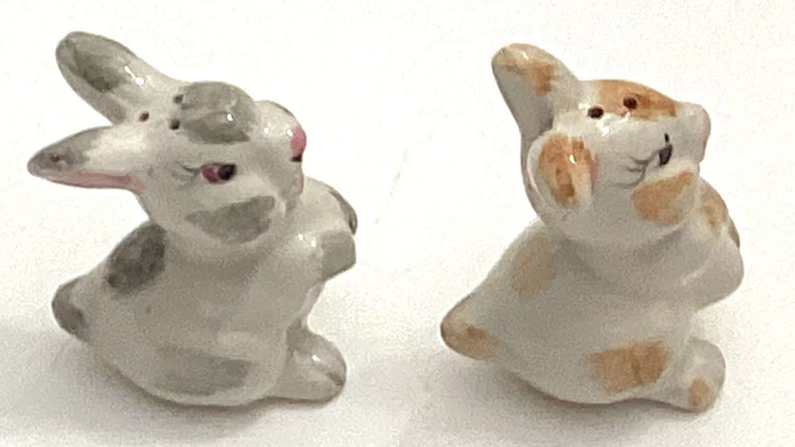 Set Of 2 Vintage Rabbit Shaped Salt And Pepper Shakers