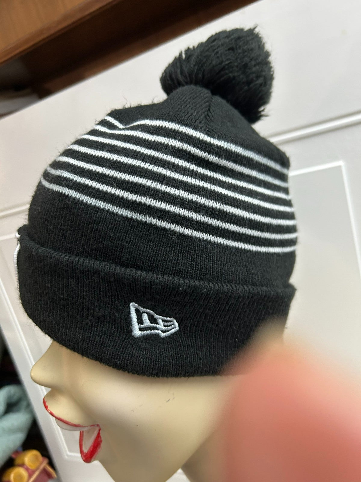 NFL Unisex Black White Las Vegas Raiders Tam Beanie - One Size Fits Most