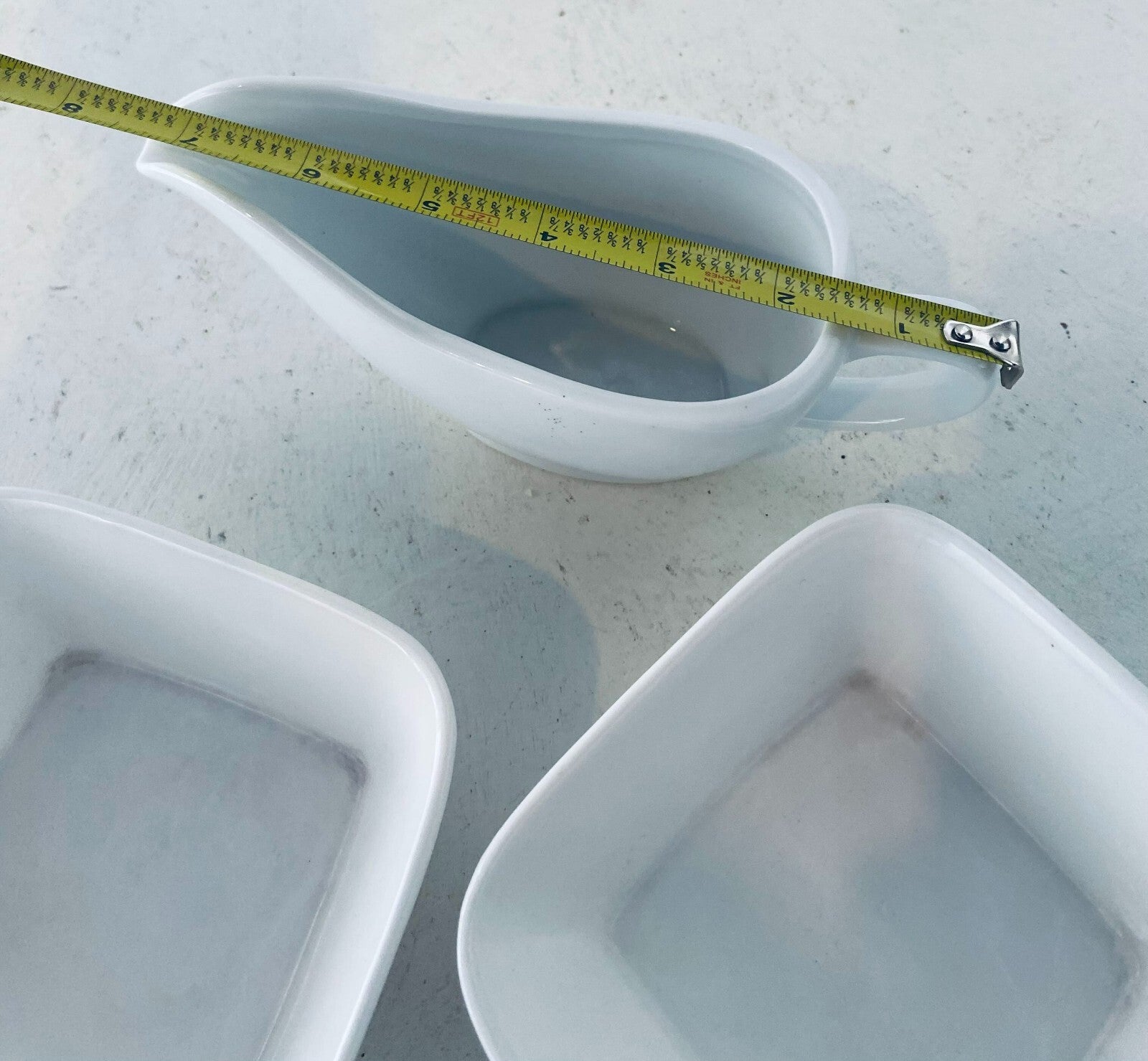 Kohls Gravy Boat And 2 Square Pieces 10 Strawberry Street Square Bowls - White