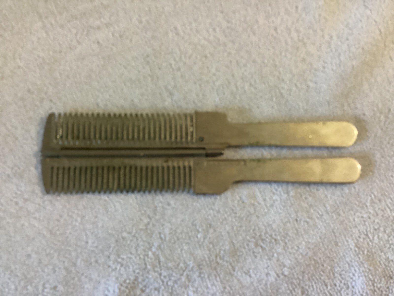 Vintage Set Of 2 Mens Lite Wave Comb Steel And Playtex Hair Cutter
