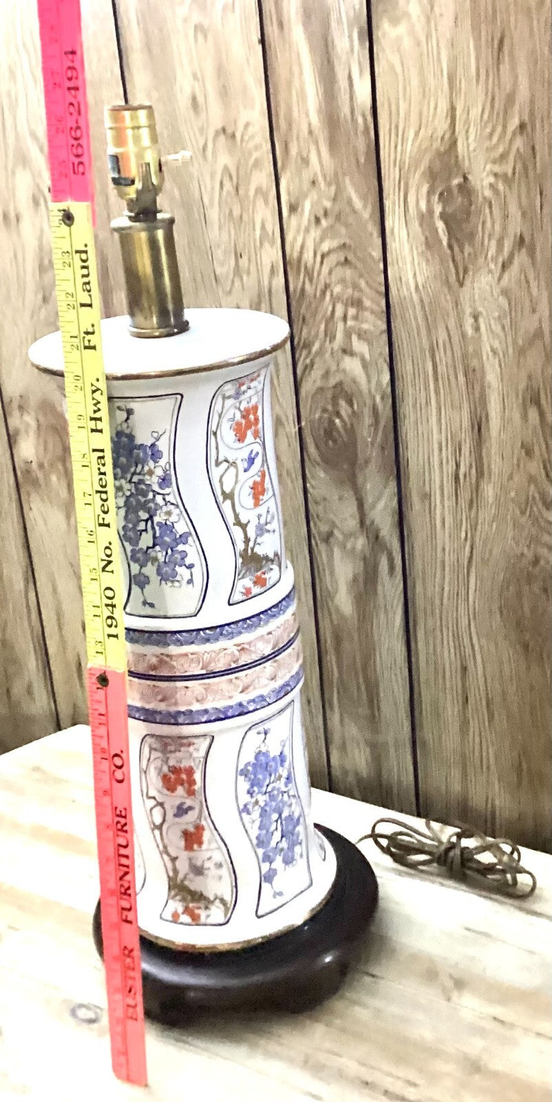 Mid Century Multicolor Modern Chinoiserie Floral Design Table Lamp Without Bulb