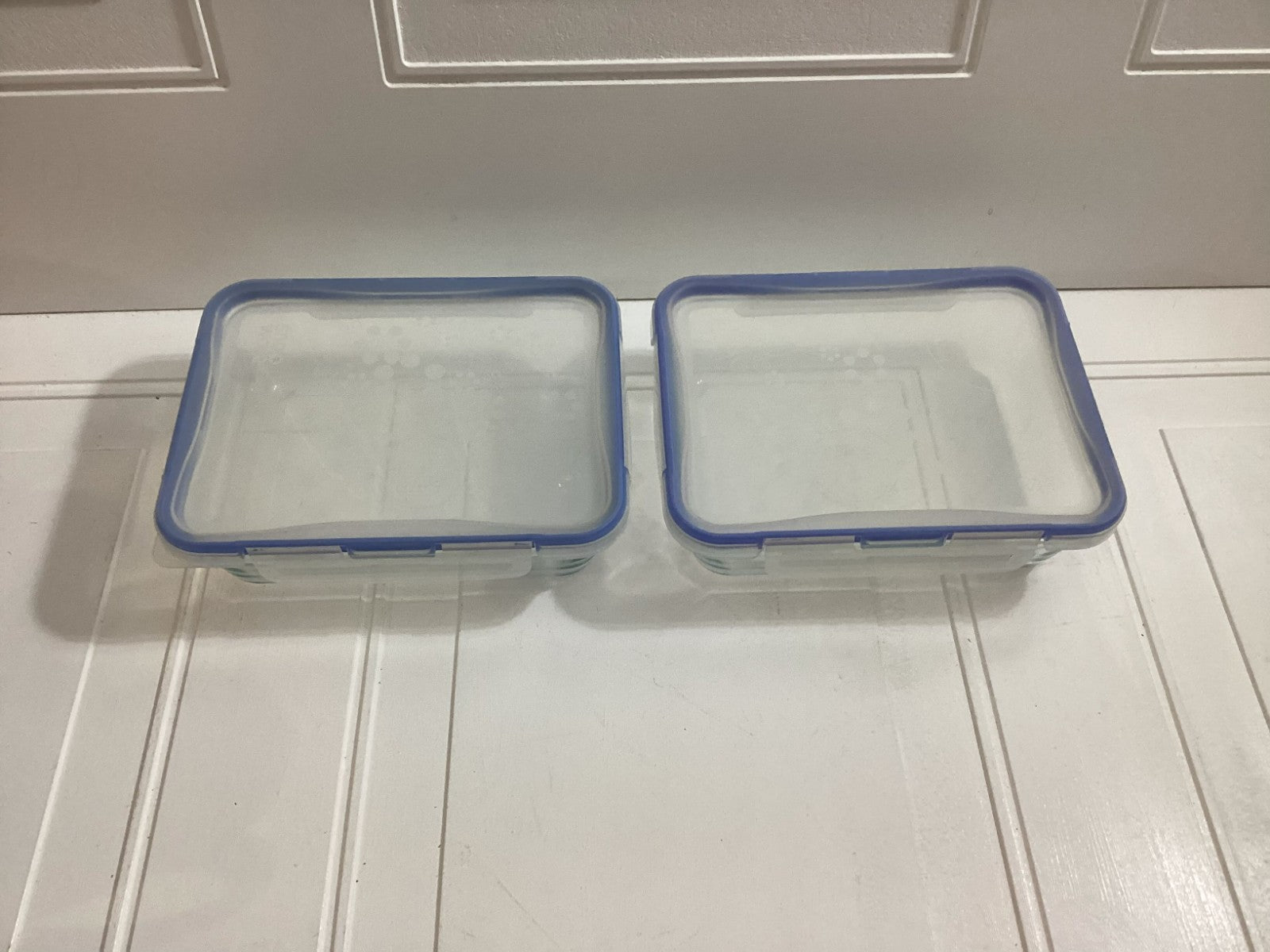 3 Pcs- 2 Pyrex Snapware Food Storage And 1 Pyrex Blue Glass Container