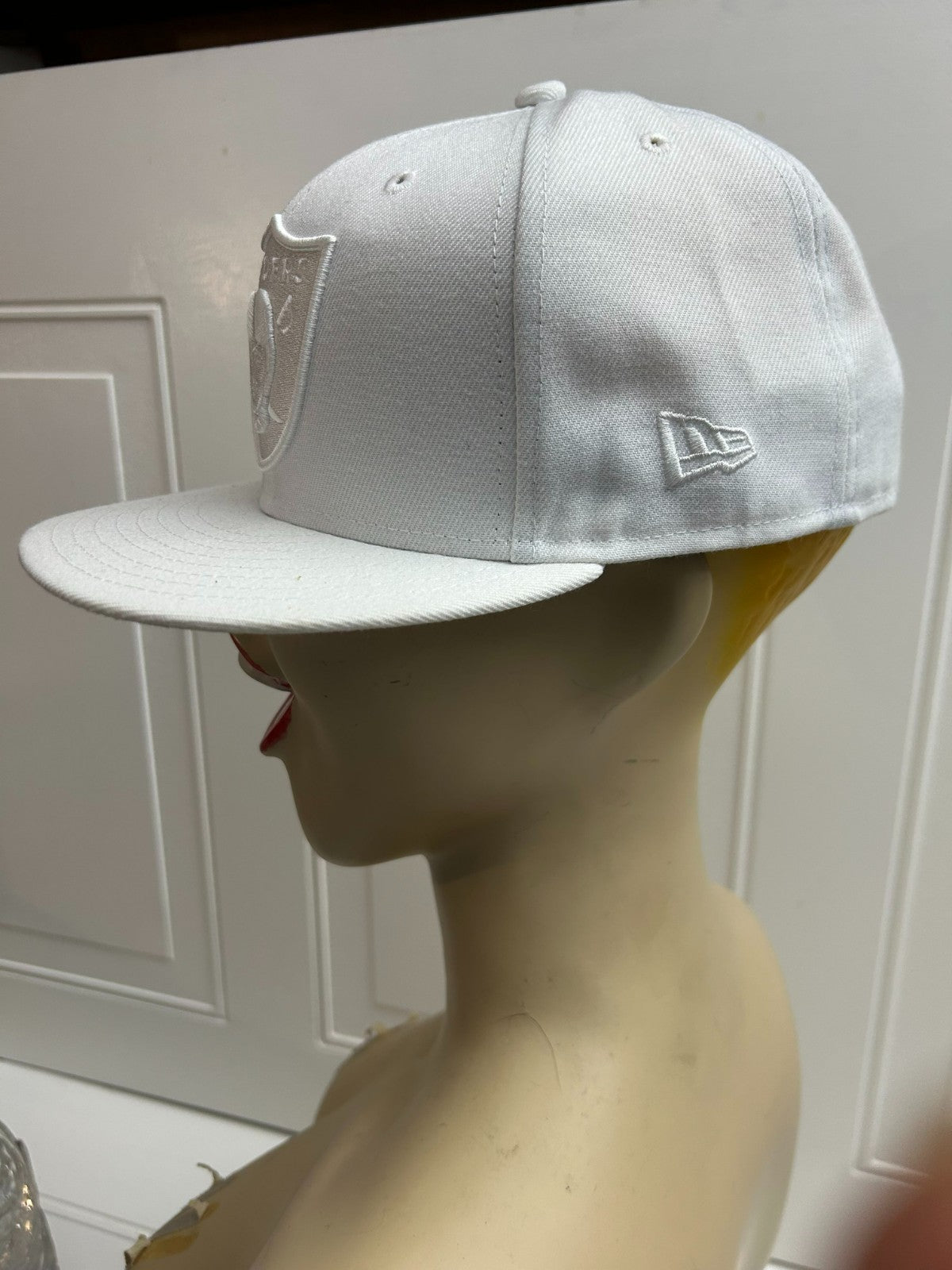 New Era NFL Las Vegas Raiders Football Team Cap Size 7.5(59.6 cm) - Pure White