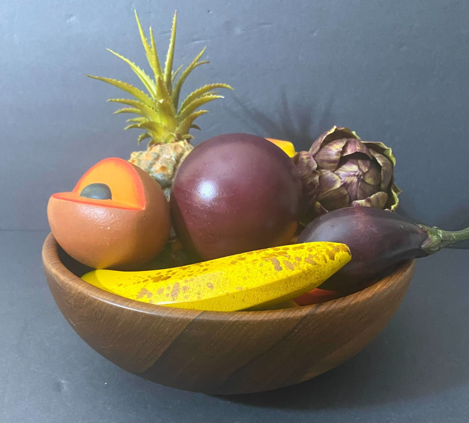 Decorative Wooden Bowl And 11 Pieces Various Fruits