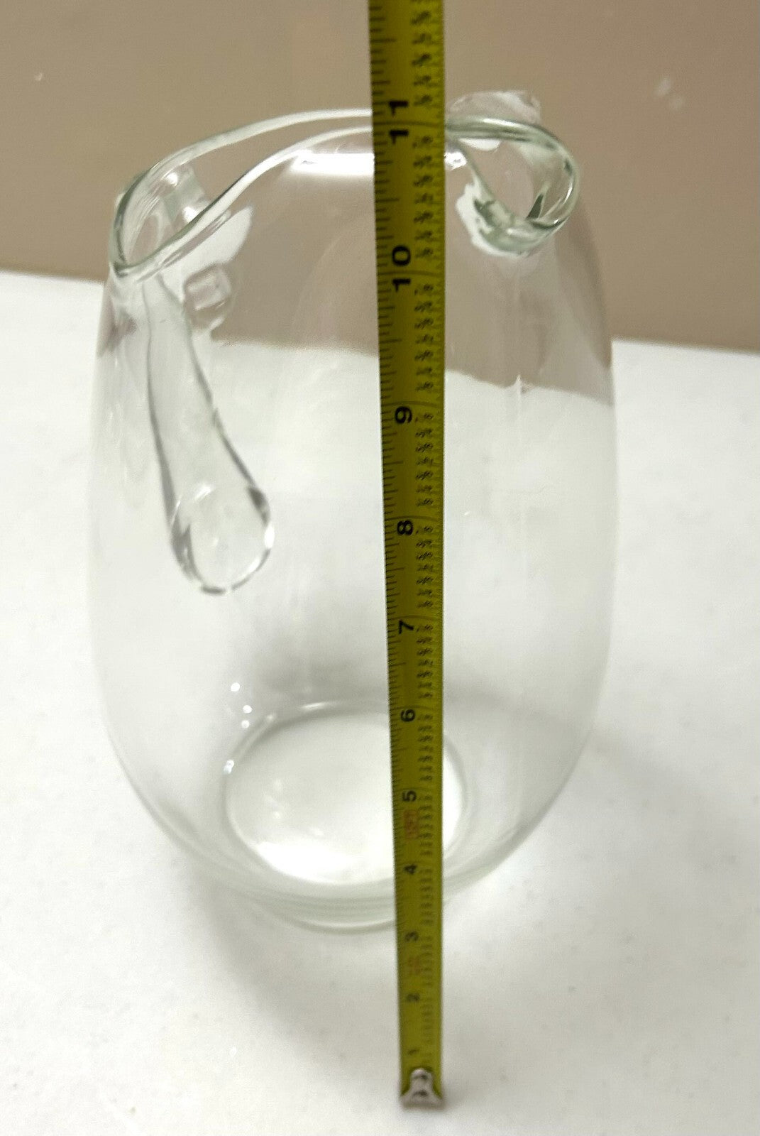 Vintage Libbey 10” Crystal Glass Sangria pitcher Ice Guard Mouth 2.5 Quarts