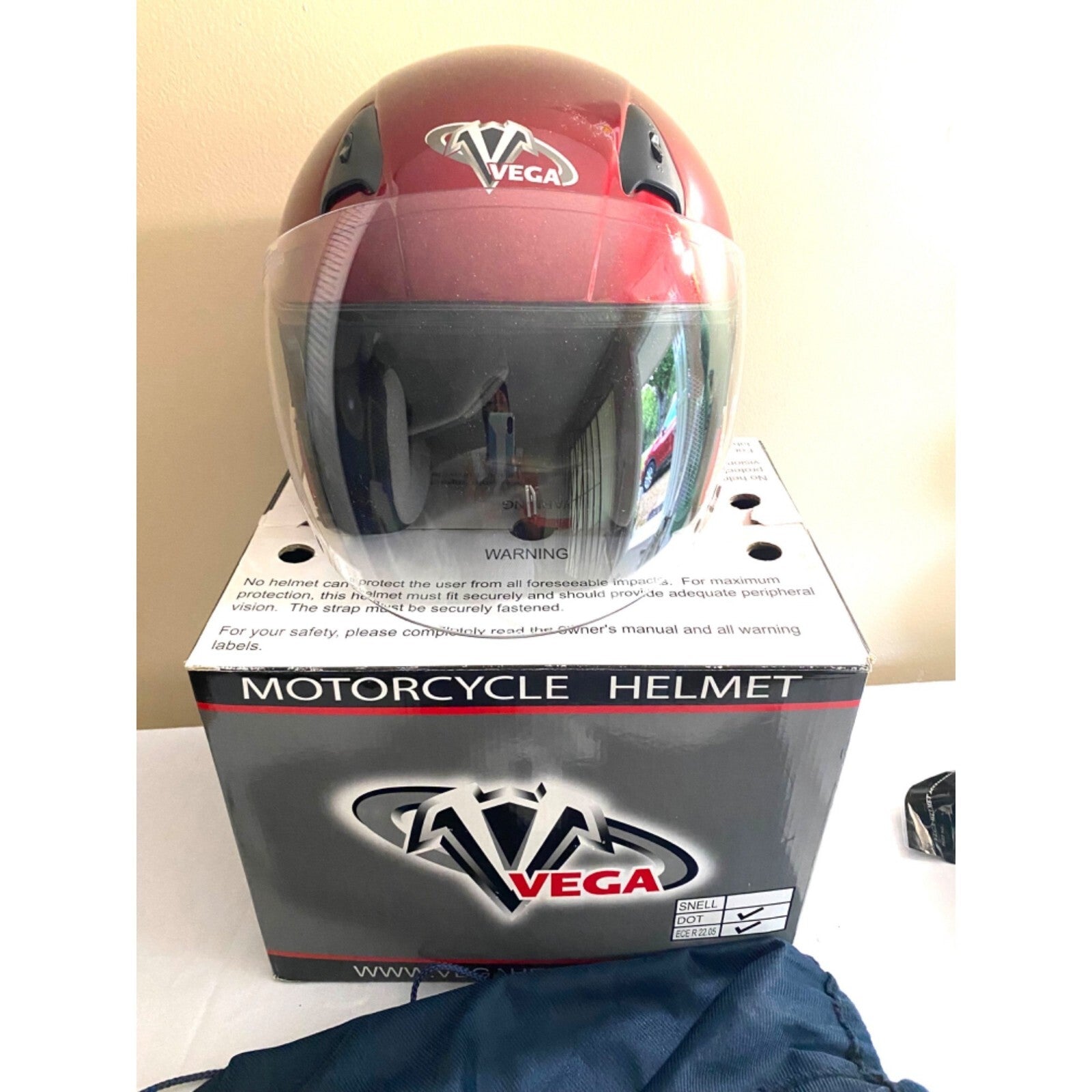 Vega Motocycle Helmet new boxed Color Candy red sz XL
