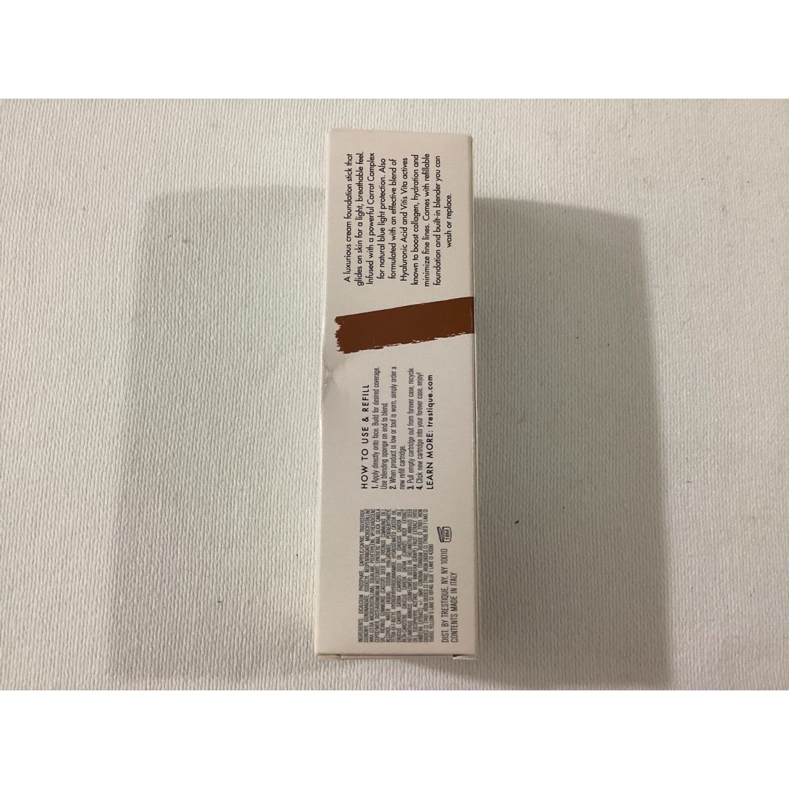 Trestique Refillable Foundation & Blender in a forever case Sz .21 oz