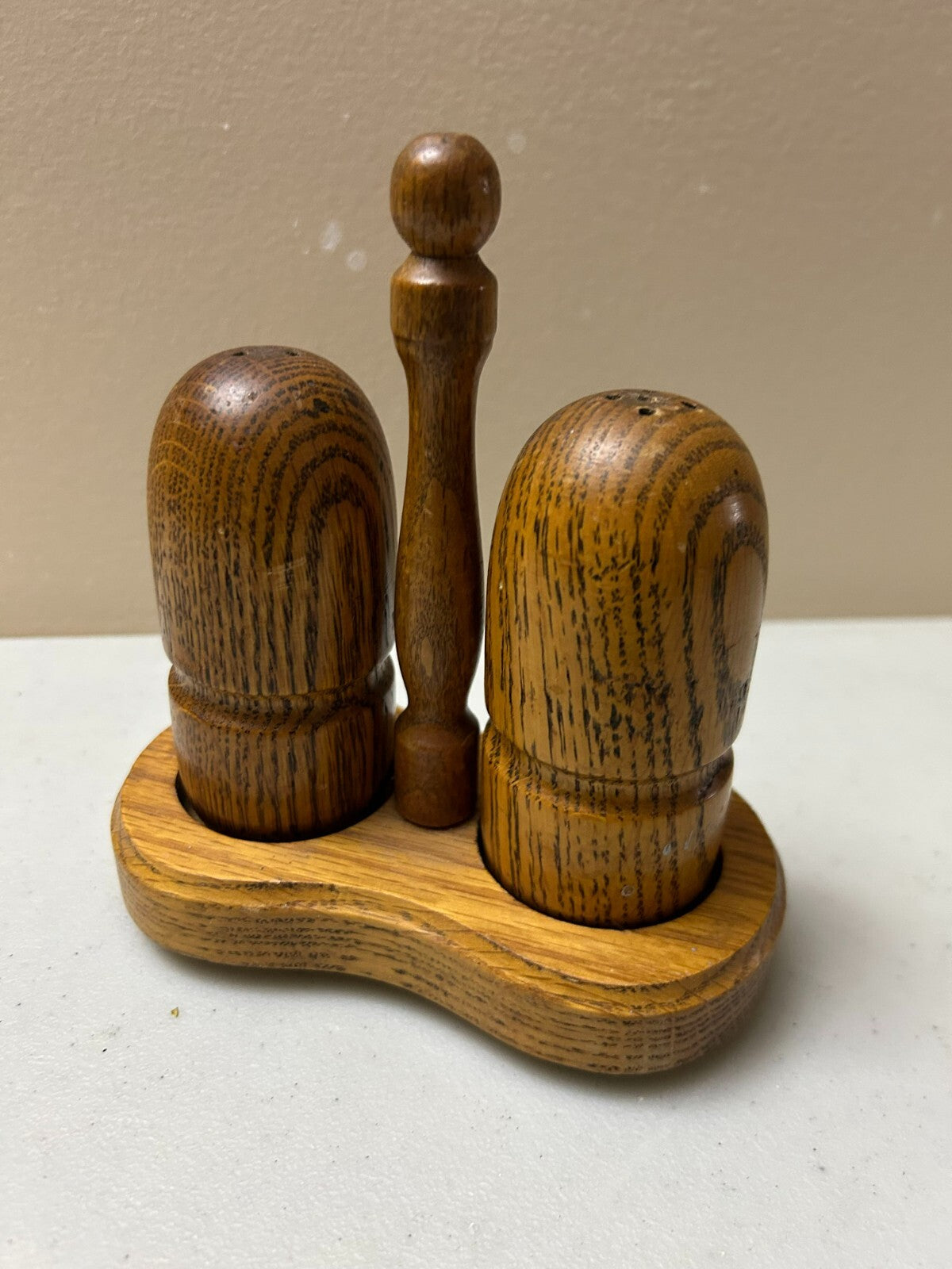Vintage Brown Wooden Salt And Pepper Shaker With Condiment Tray/Holder Set