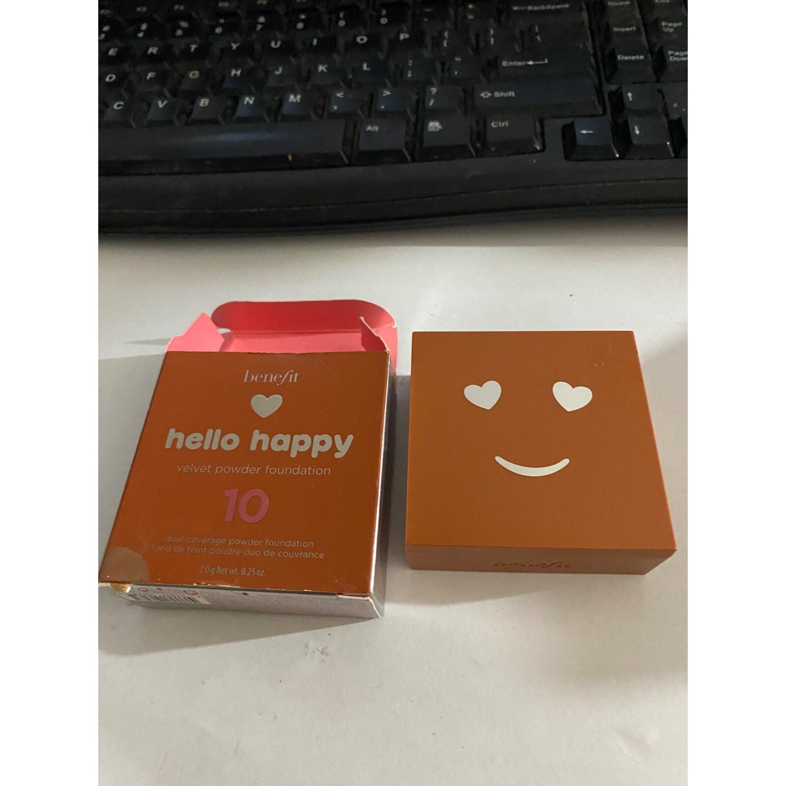 Benefit Hello Happy velvet powder foundation 10