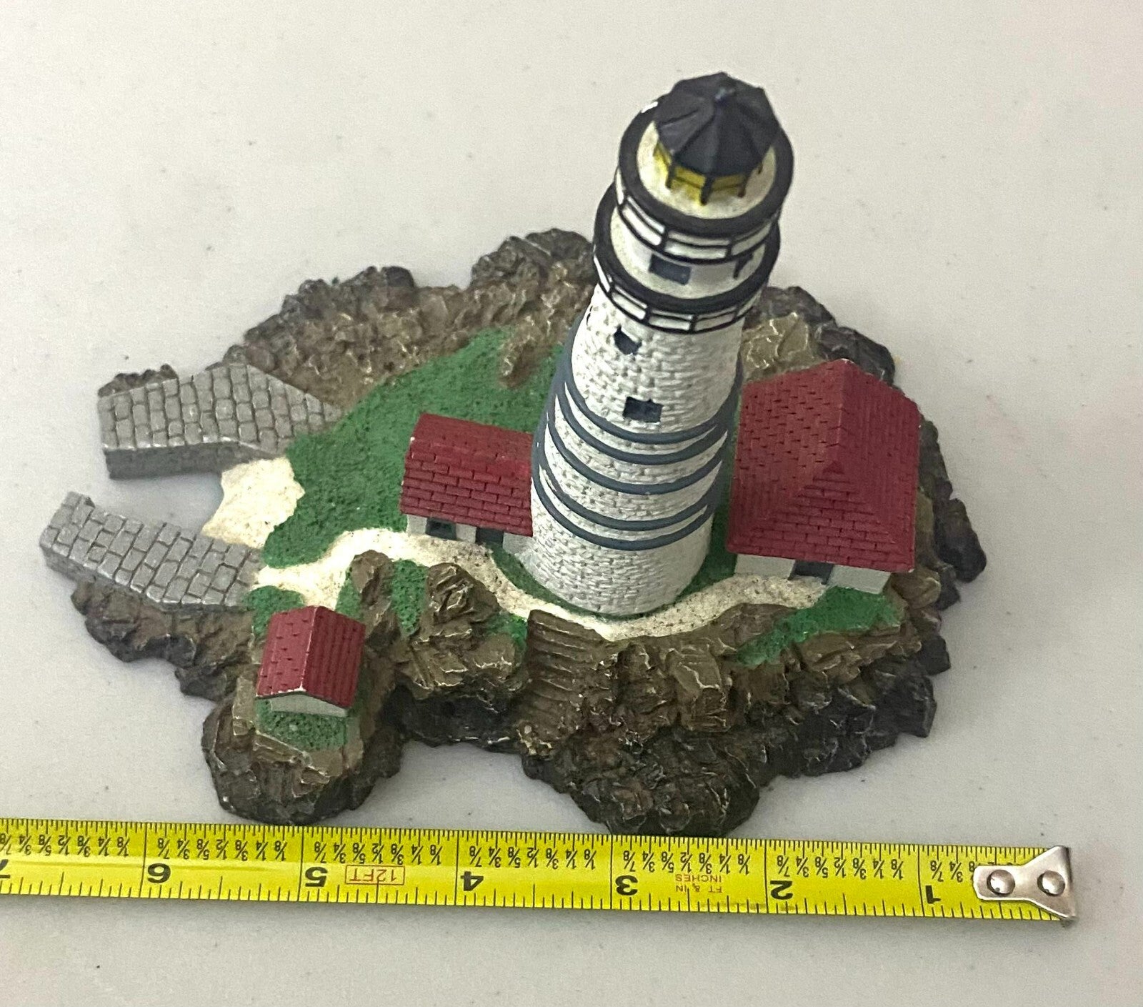 Vintage 1992 The Danbury Mint Boston Lighthouse Sculpture