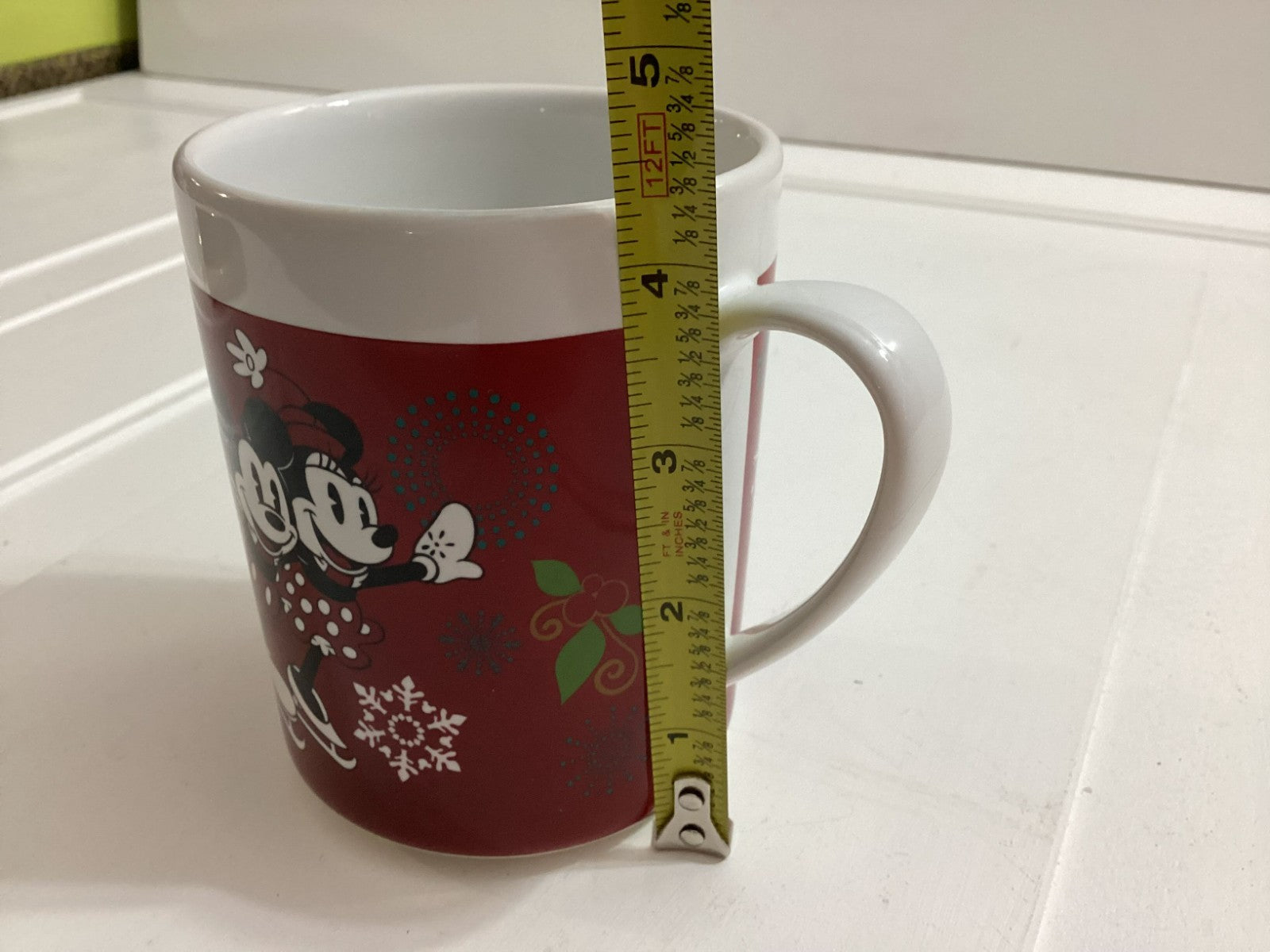 Zak Disney Mickey And Minnie Mouse Christmas Theme Mug