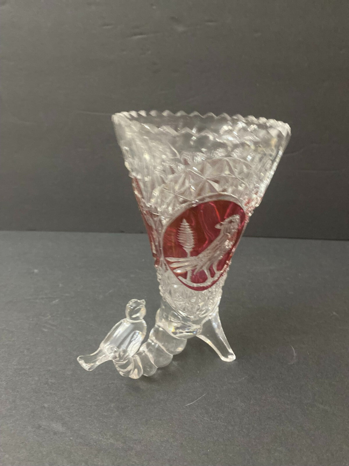 Hofbauer Byrdes Crystal Cornucopia Red Bird Design Vase